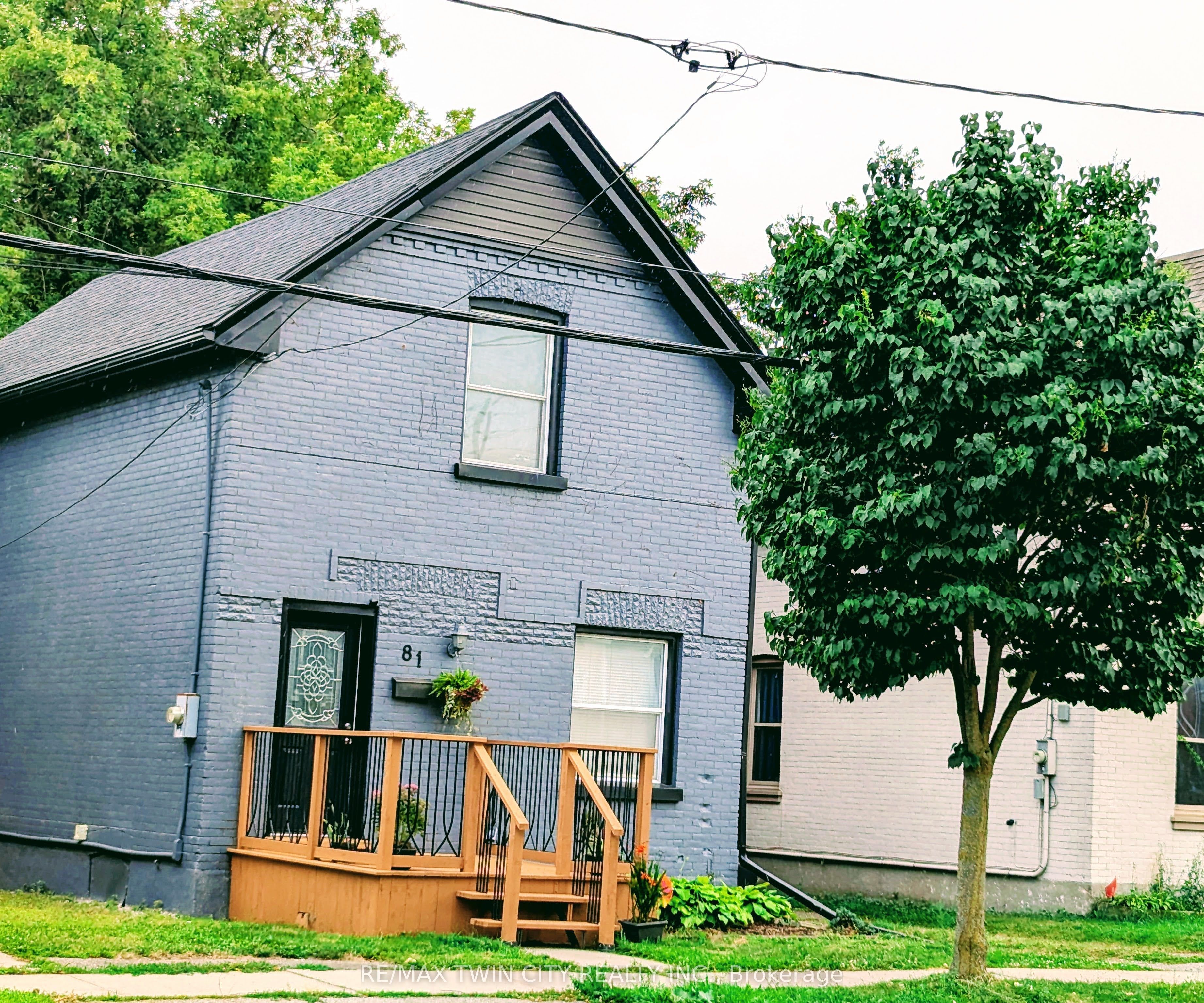 81 Grey Street, Brantford, ON N3T 2T4 photo 2