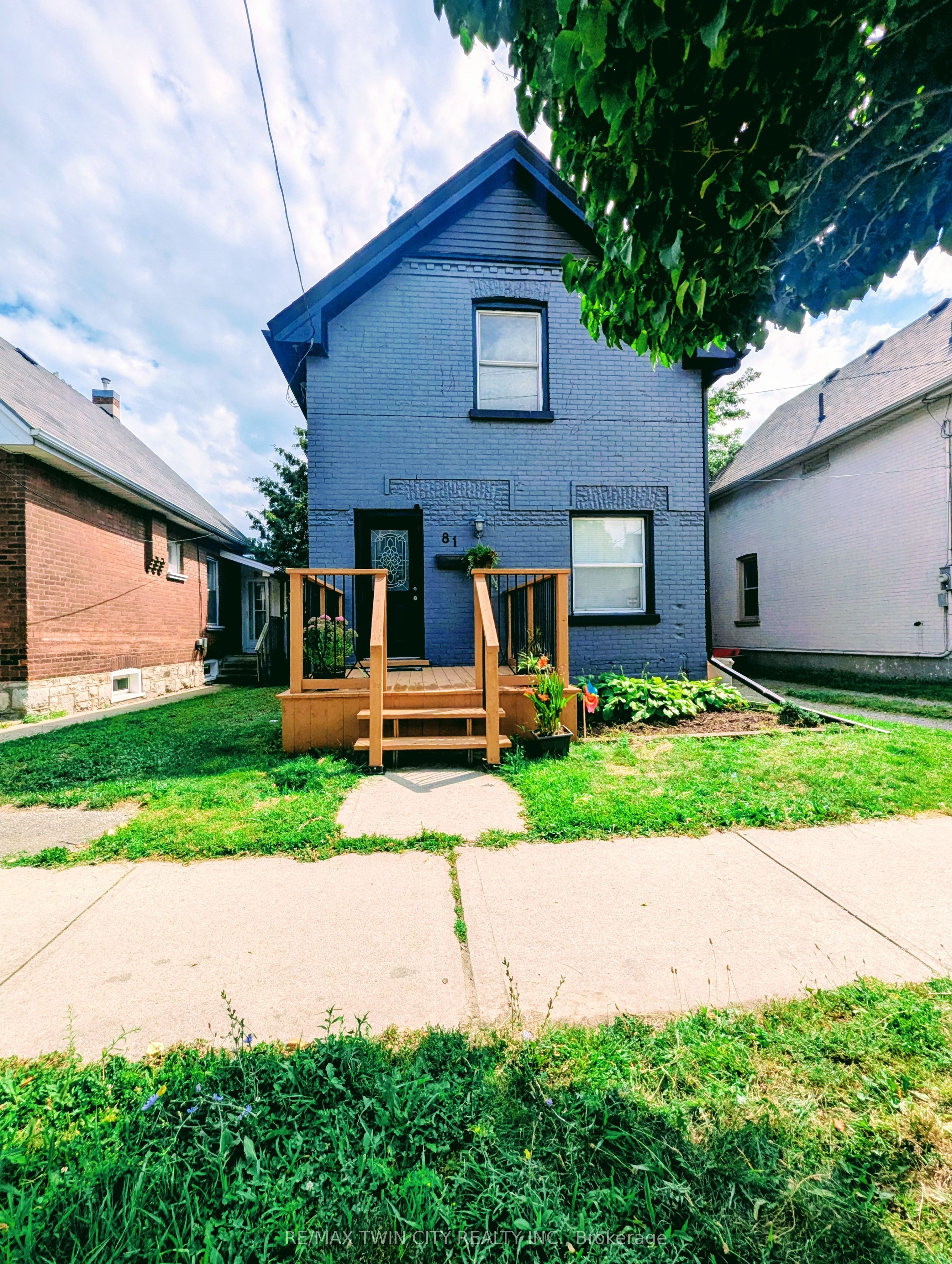 81 Grey Street, Brantford, ON N3T 2T4 photo 3