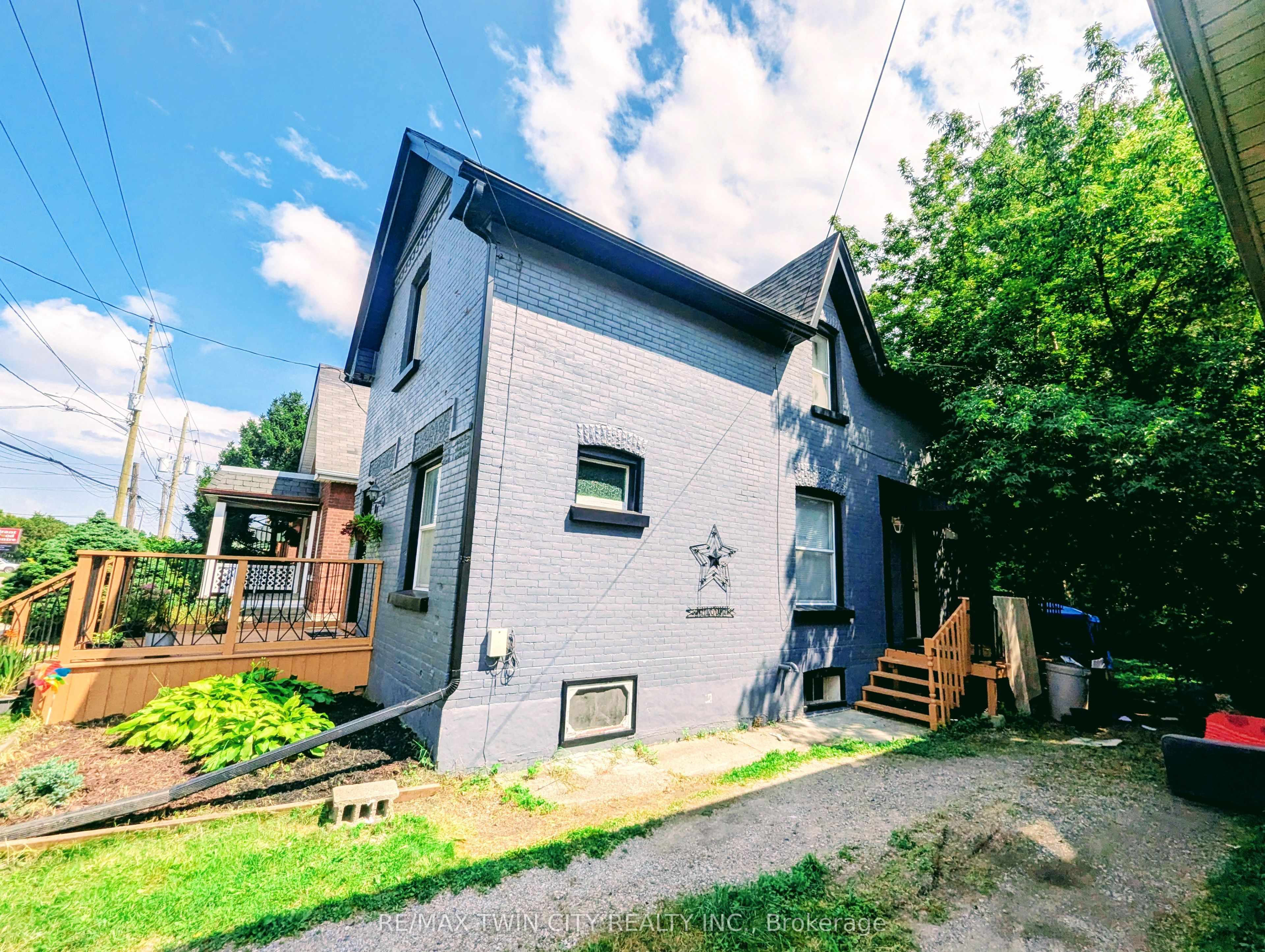81 Grey Street, Brantford, ON N3T 2T4 photo 4