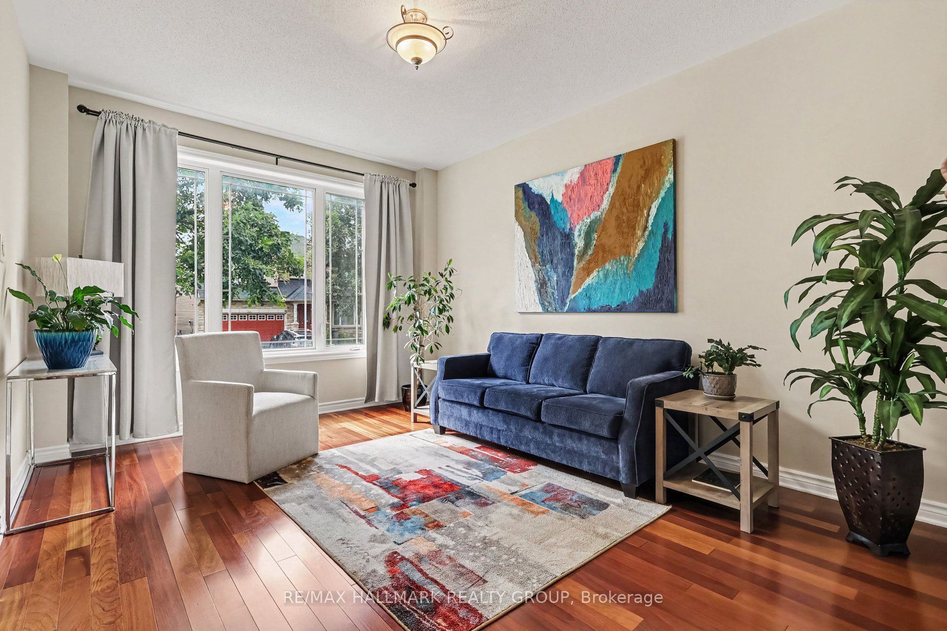 302 Grayburn Way, Barrhaven, ON K2J 0V8 photo 2