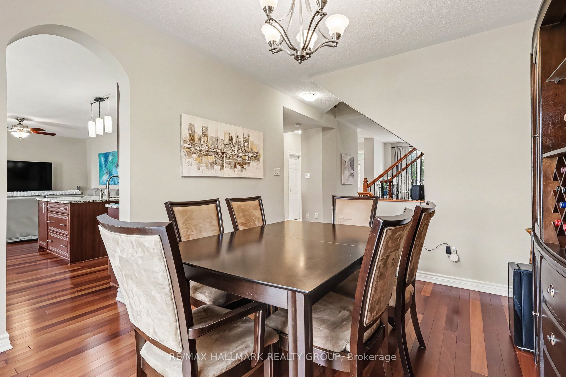 302 Grayburn Way, Barrhaven, ON K2J 0V8 photo 5