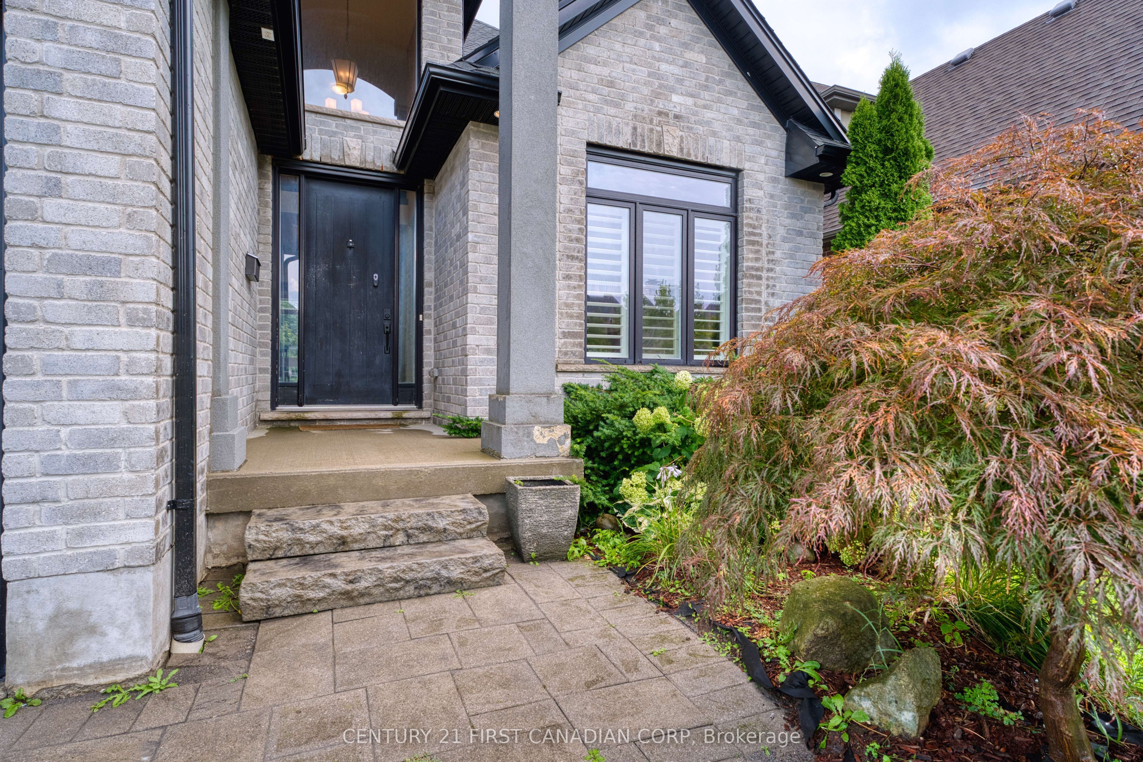 1018 Medway Park Drive, London North, ON N6G 0E4 photo 3