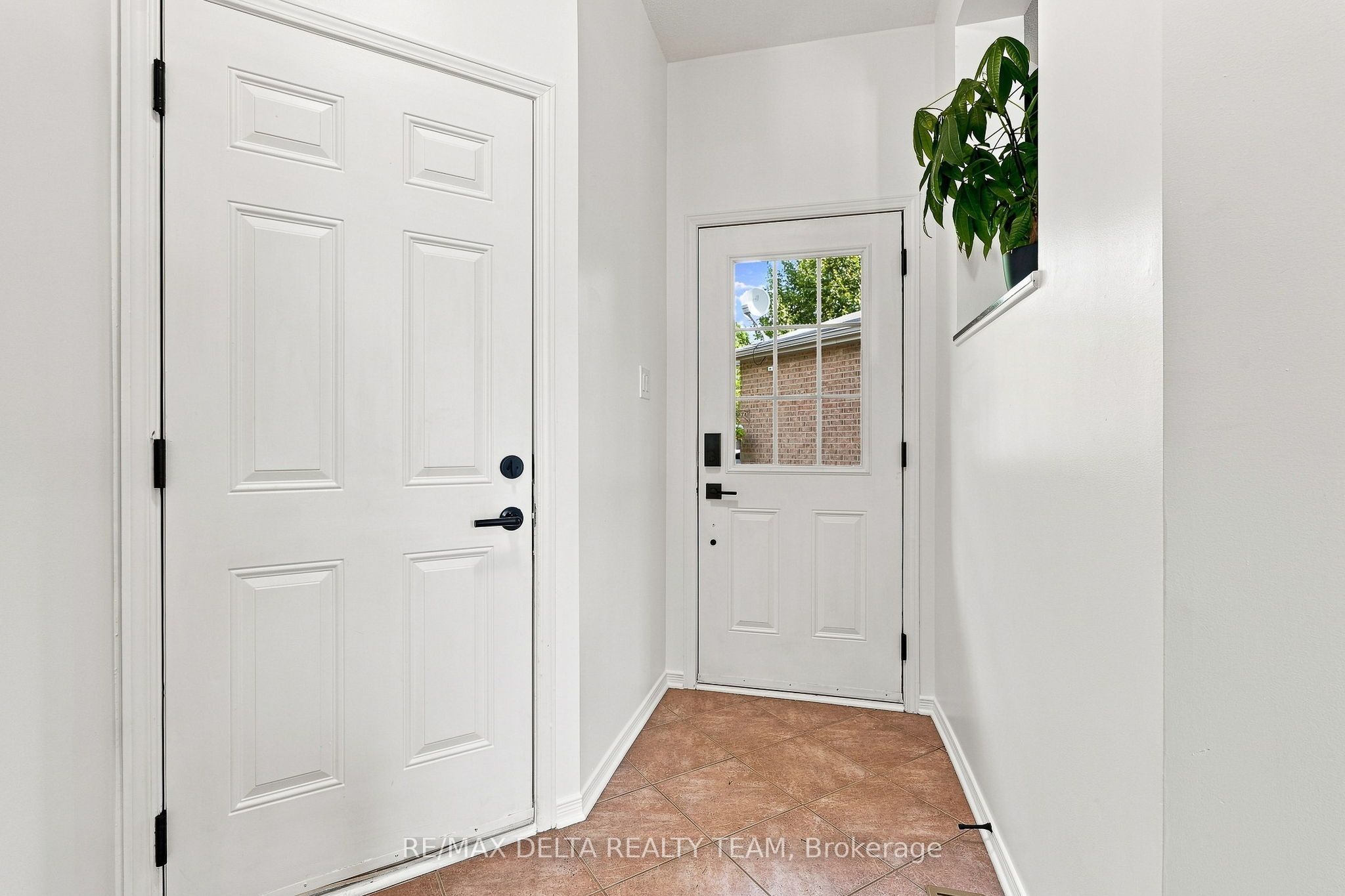 1495 Demeter Street, Orleans - Cumberland and Area, ON K4A 5C6 photo 3