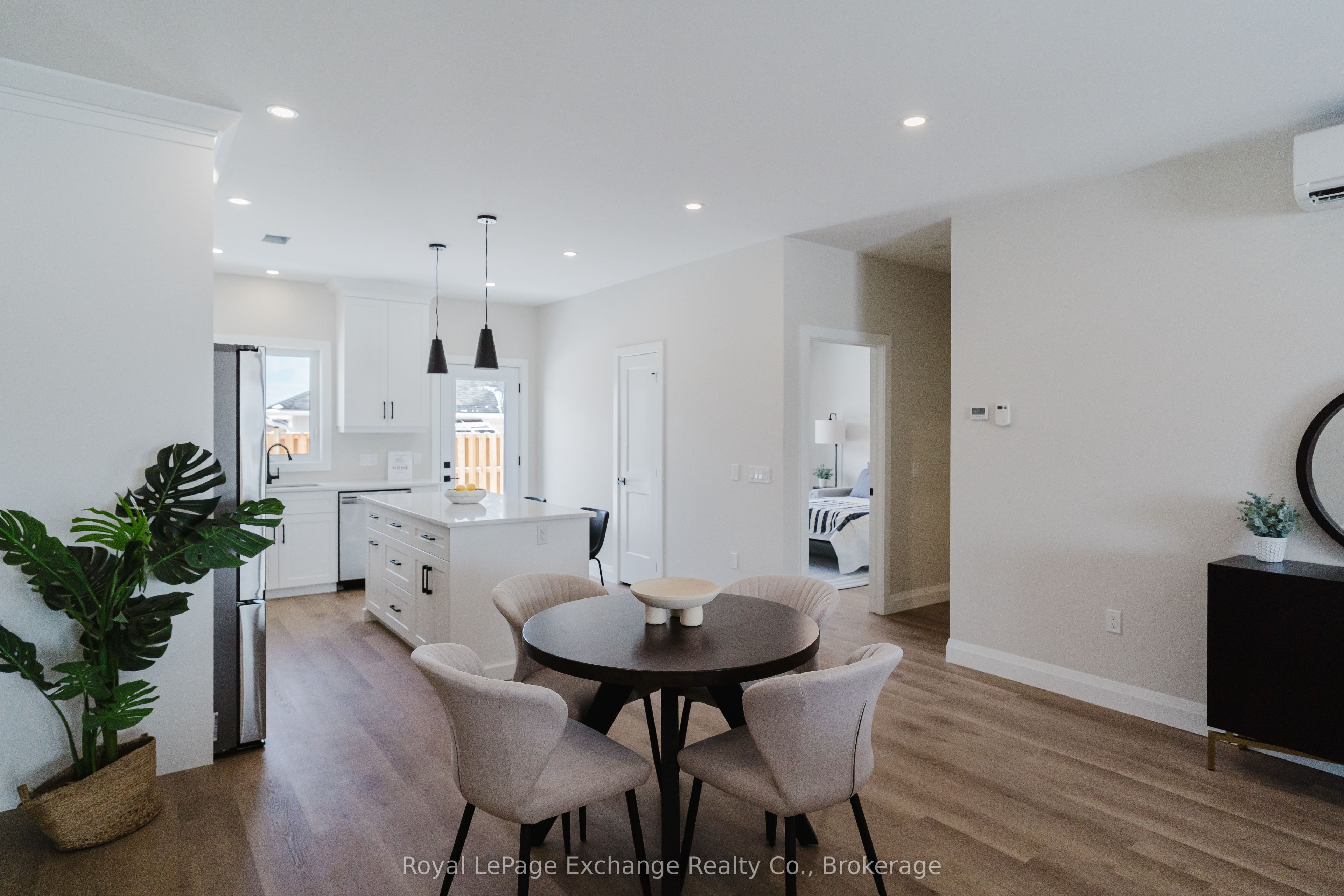 1071 WATERLOO Street N UNIT 36, Saugeen Shores, ON N0H 2C3 photo 5