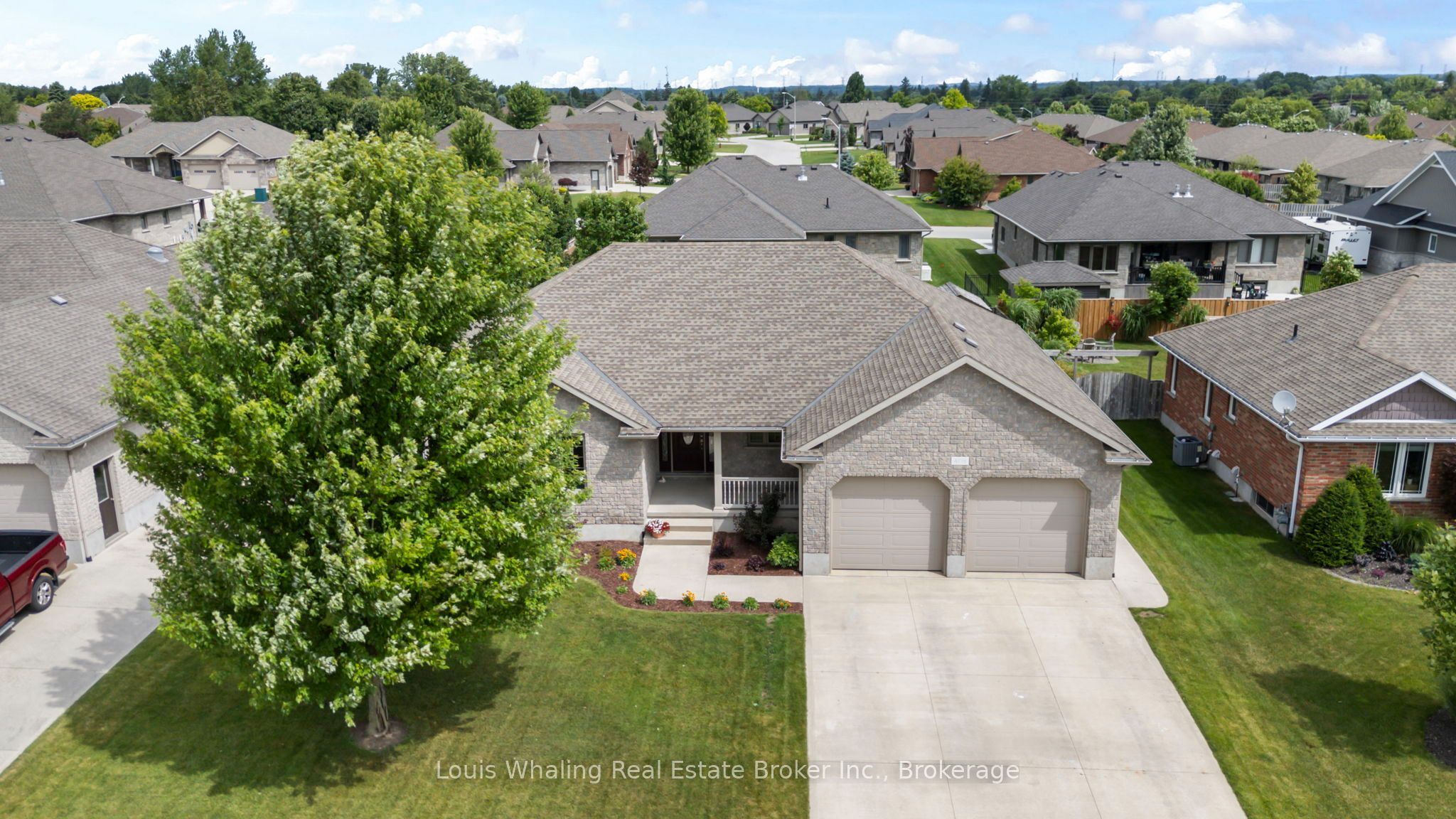 408 4th Street S, Hanover, ON N4N 3V1 photo 2
