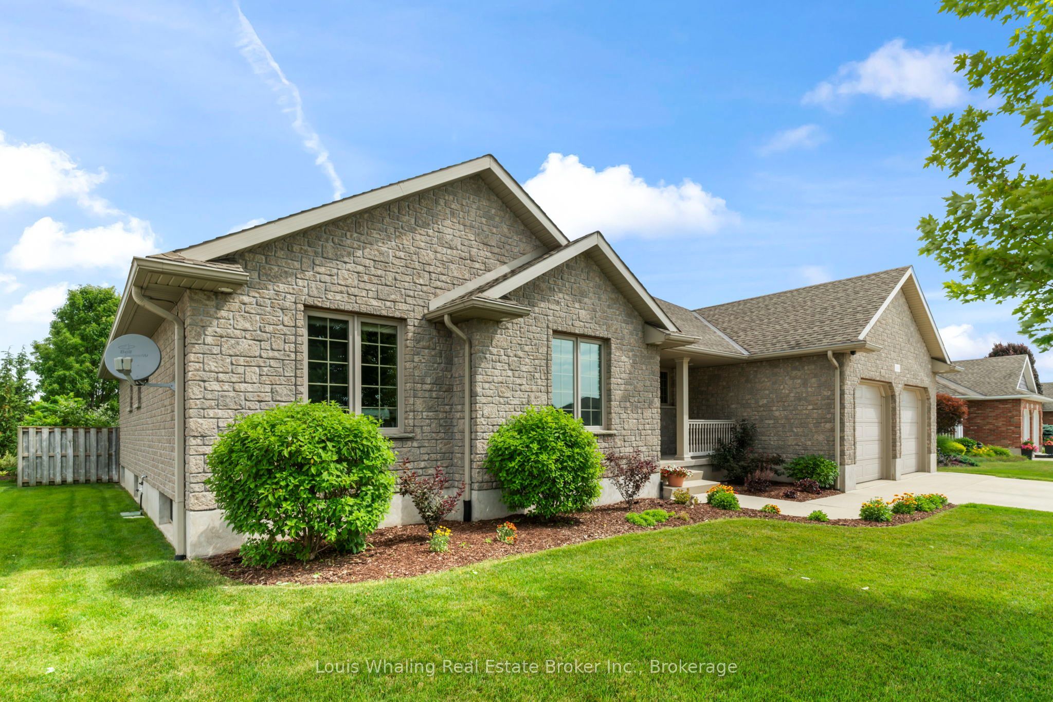 408 4th Street S, Hanover, ON N4N 3V1 photo 3