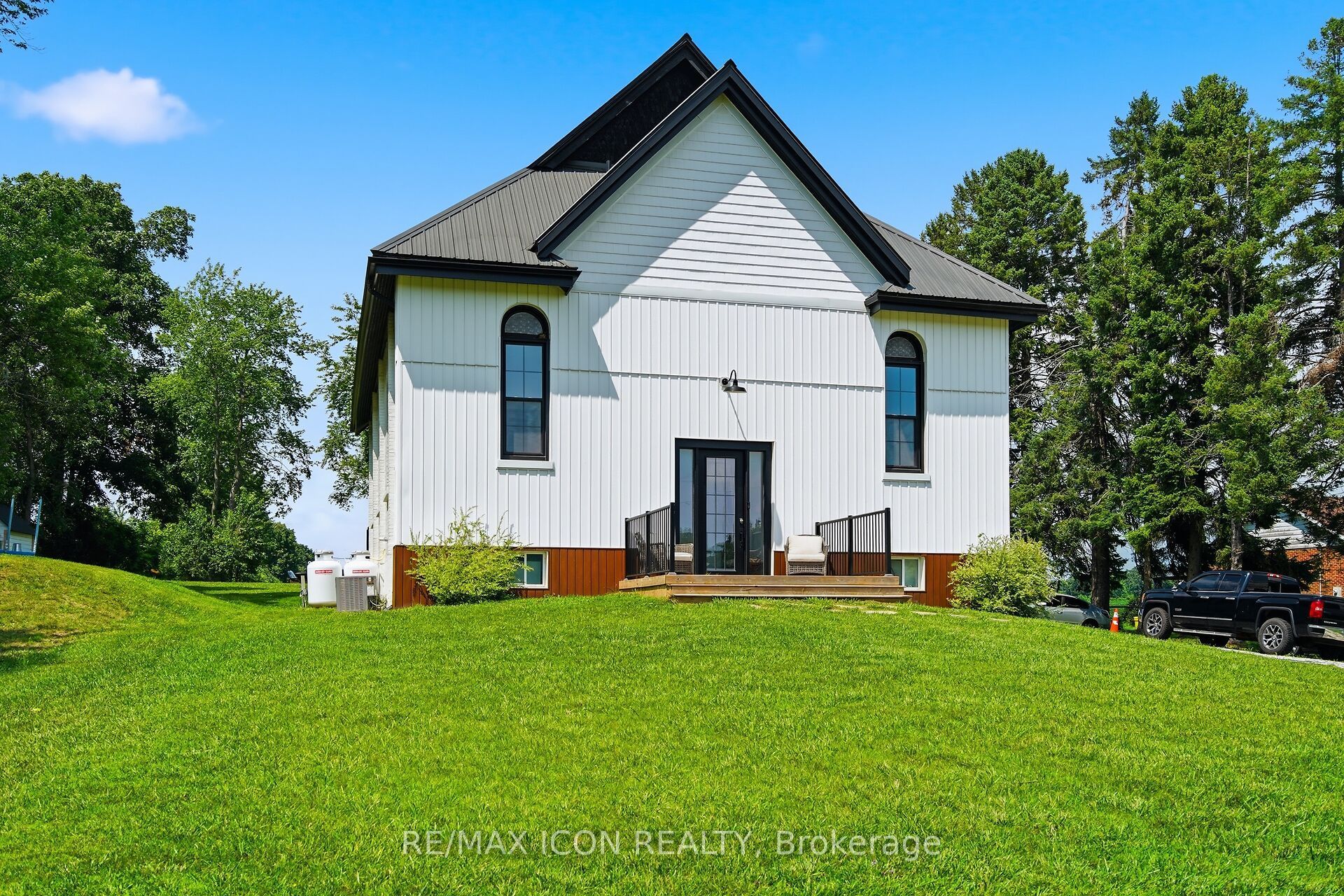30504 Talbot Line, Dutton/Dunwich, ON N0L 2M0 photo 3