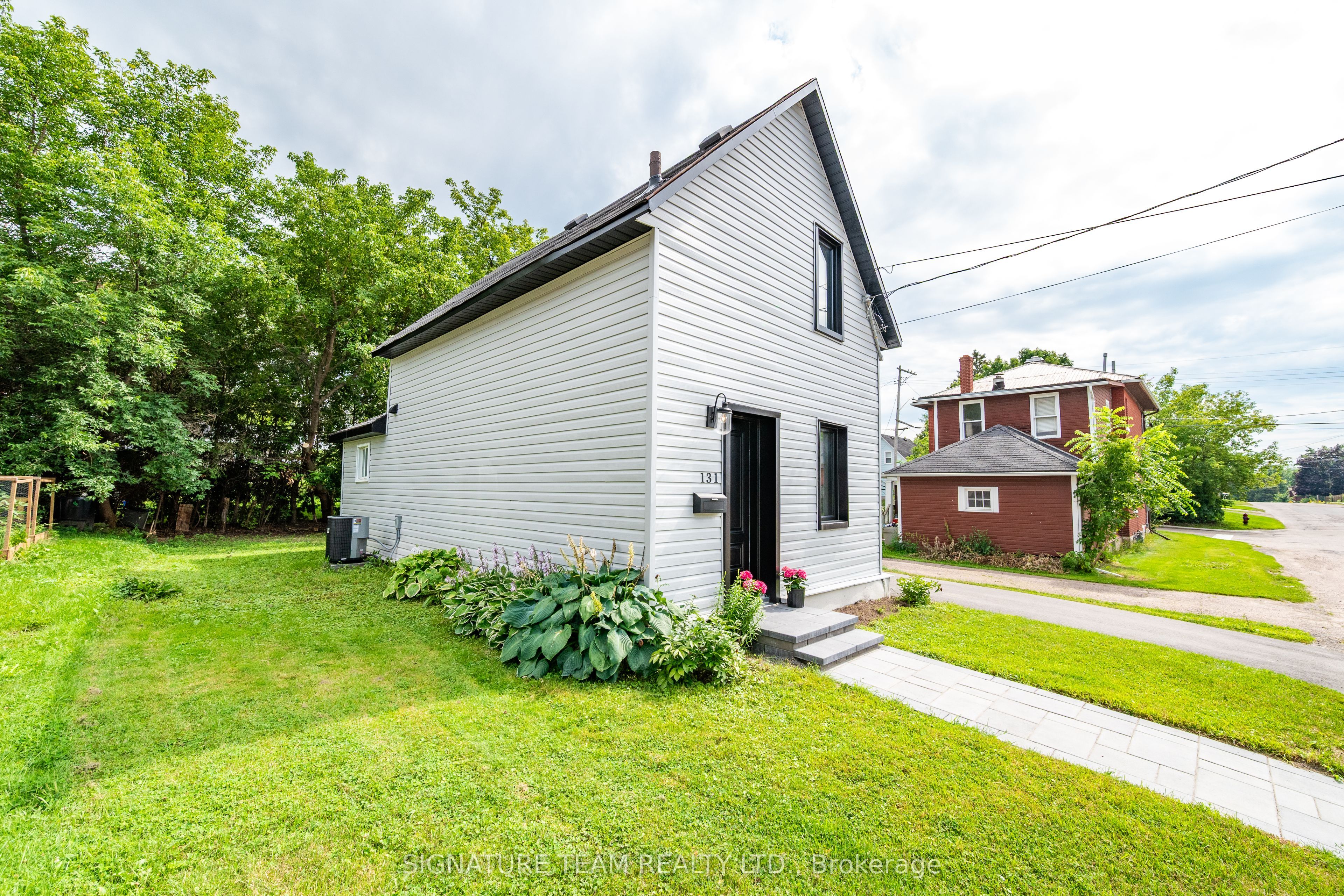 131 Patrick Avenue, Renfrew, ON K7V 3H3 photo 2