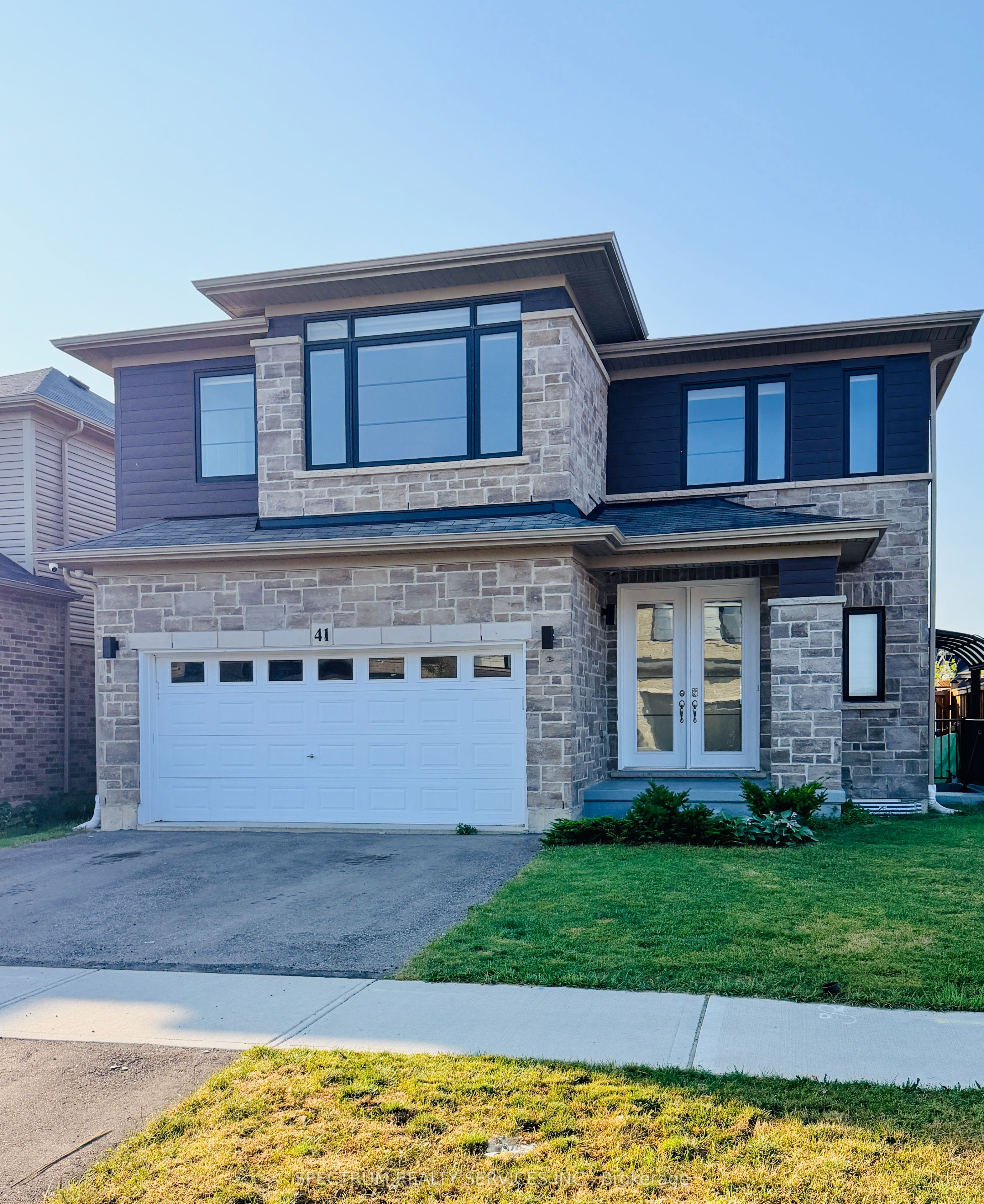 41 Ladd Avenue, Brantford, ON N3T 0T4