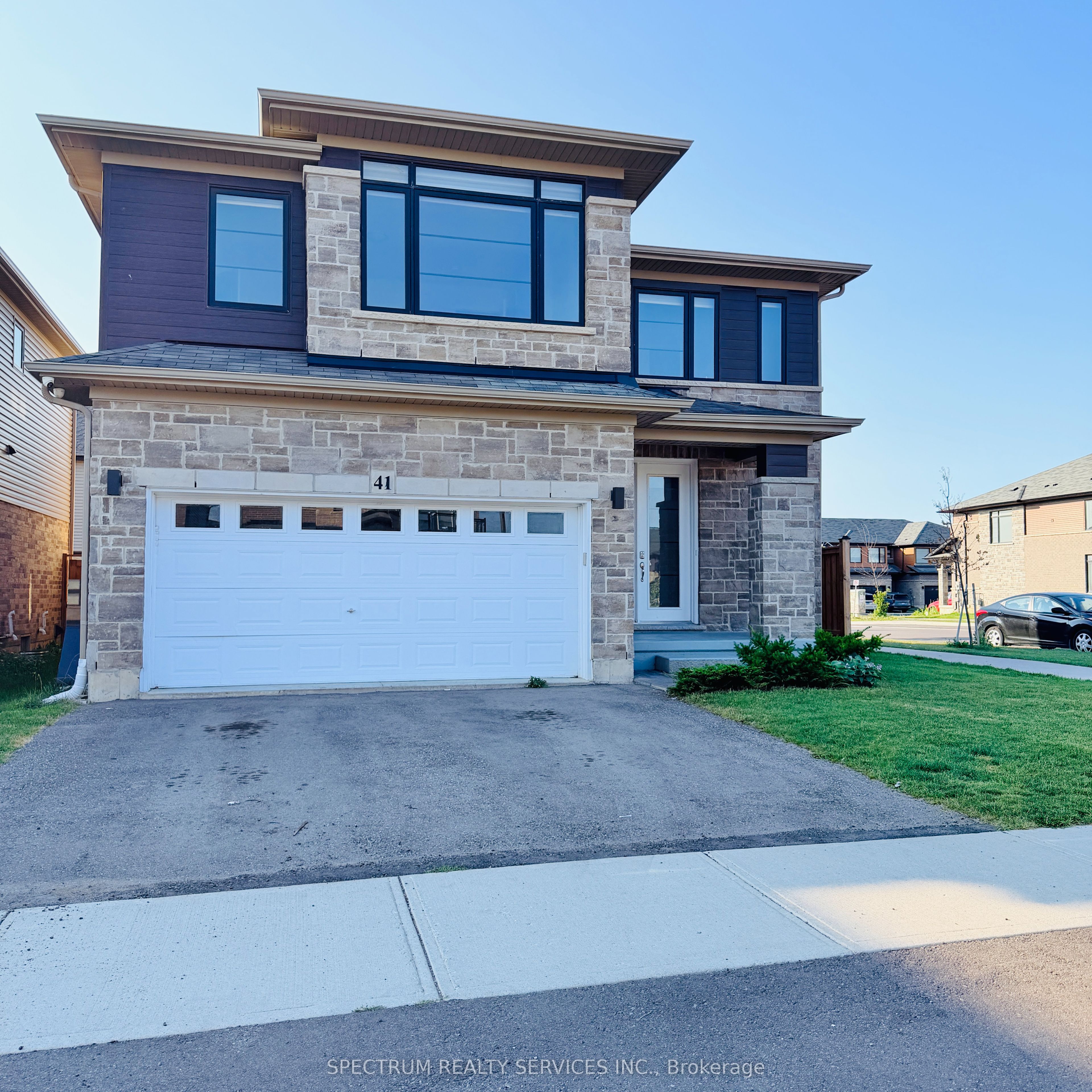41 Ladd Avenue, Brantford, ON N3T 0T4 photo 2