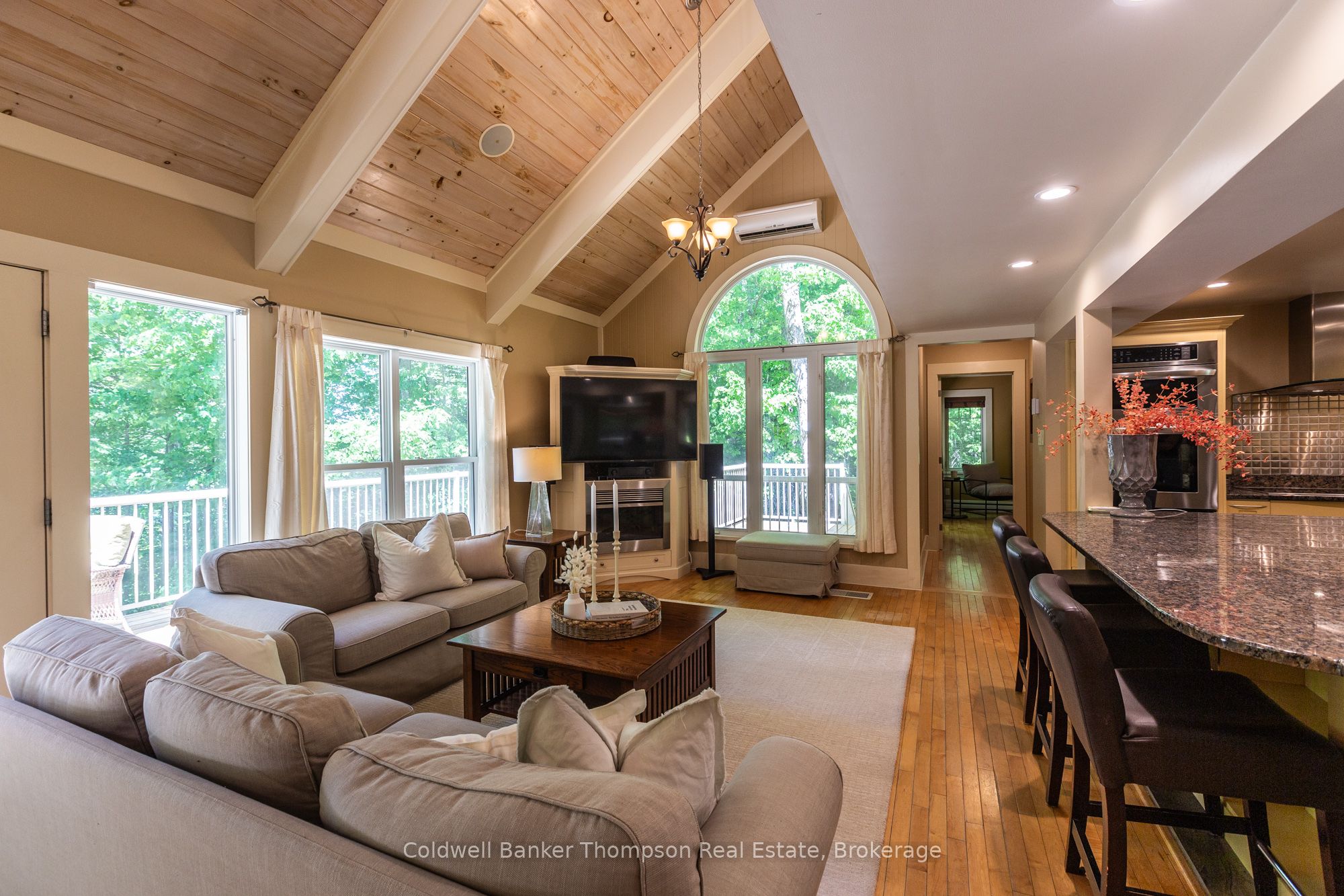 312 Swallowdale Road, Huntsville, ON P1H 0A5 photo 3