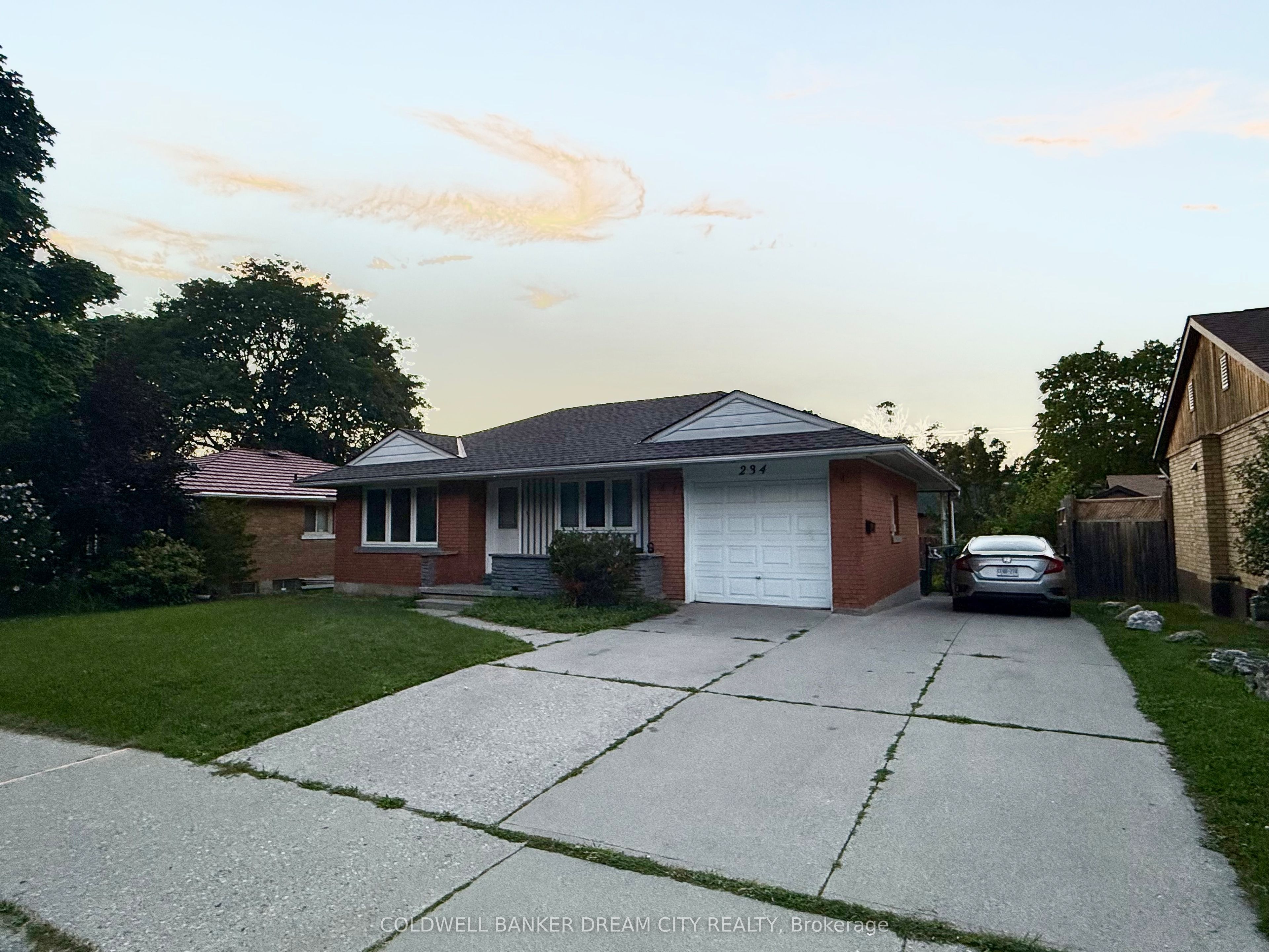 234 Erb Street UPPER, Waterloo, ON N2J 1M8