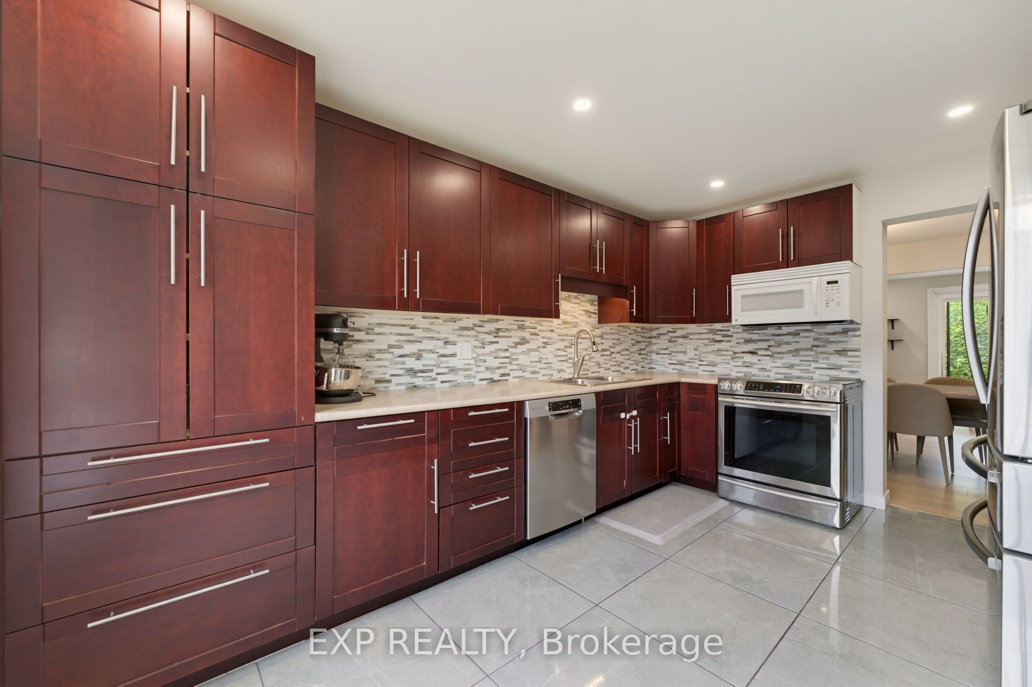 890 Cahill Drive W 11, Hunt Club - Windsor Park Village and Area, ON K1V 9A4 photo 5