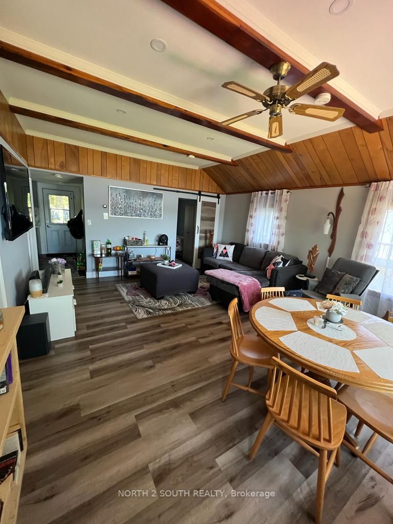 55 Paradise Road, Kawartha Lakes, ON K0M 1B0 photo 2
