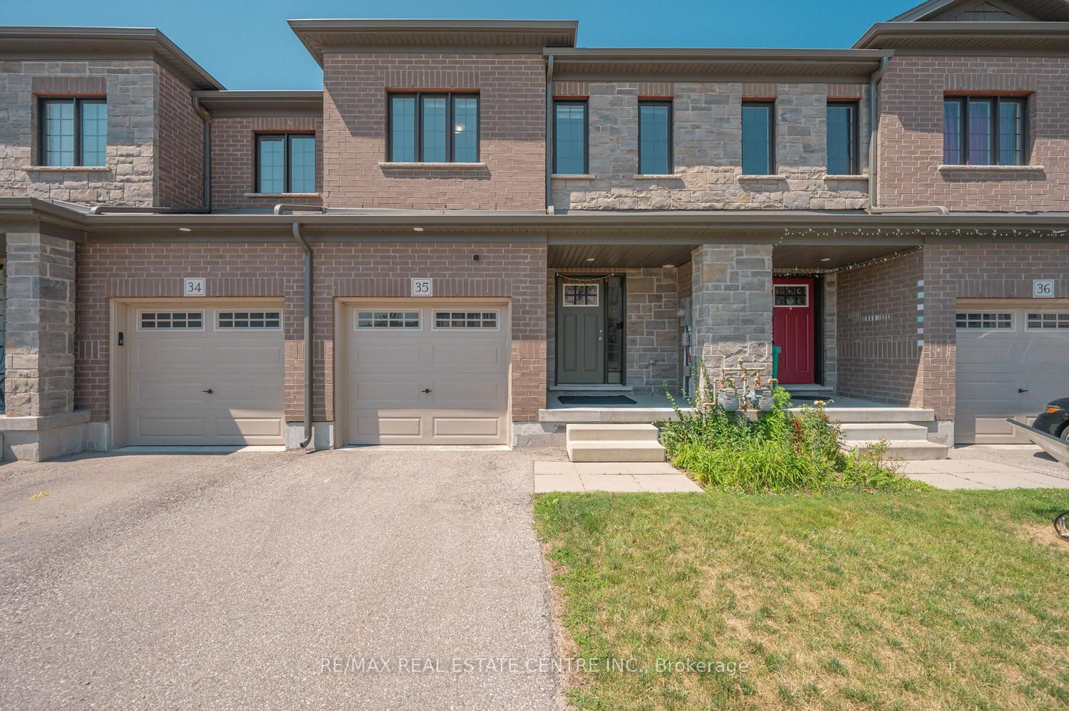 135 Hardcastle Drive 35, Cambridge, ON N1S 0B6 photo 2