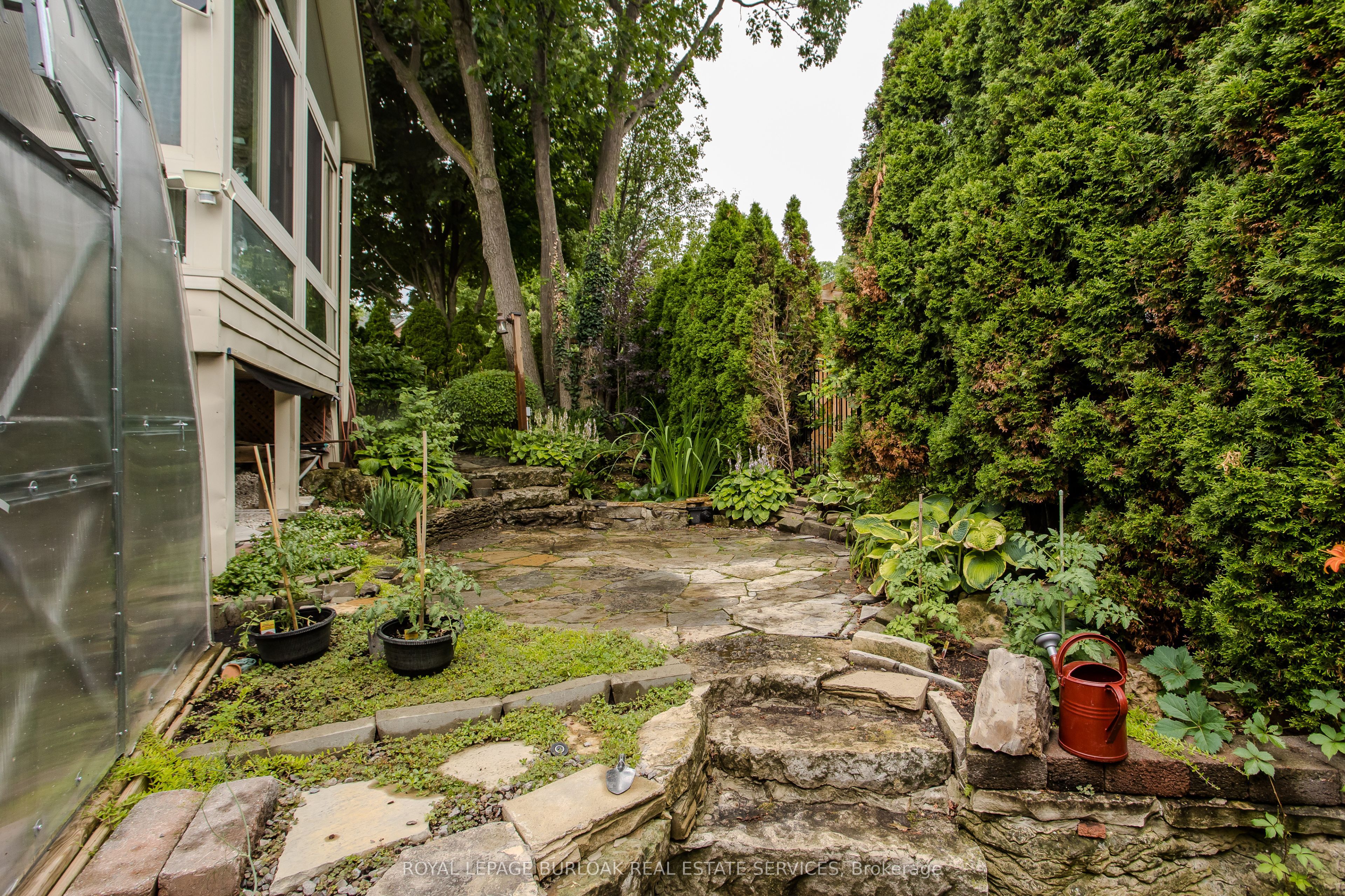 54 Waterwheel Crescent, Hamilton, ON L9H 7B7 photo 2