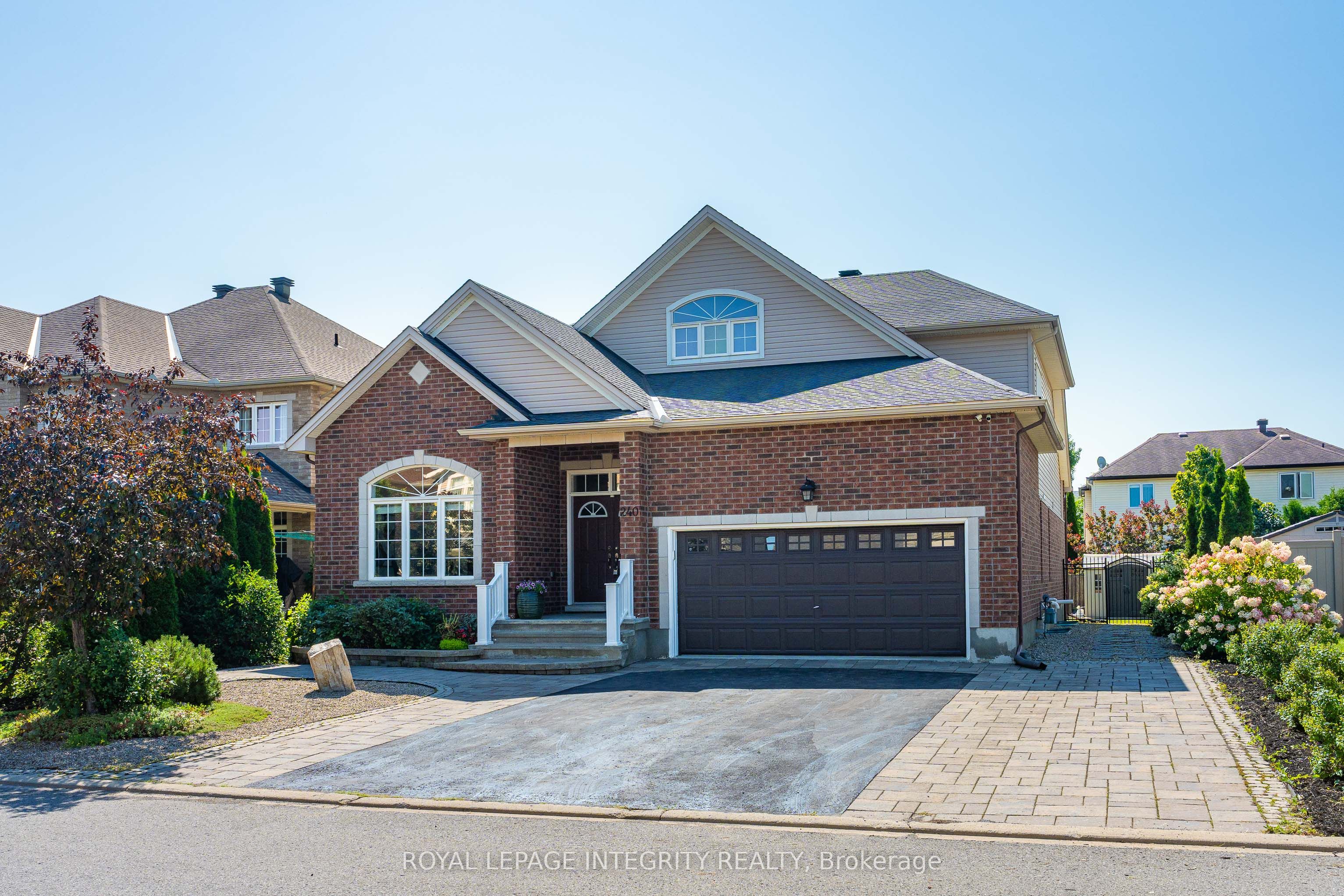 240 Trailgate Street, Blossom Park - Airport and Area, ON K1V 0Z9 photo 3