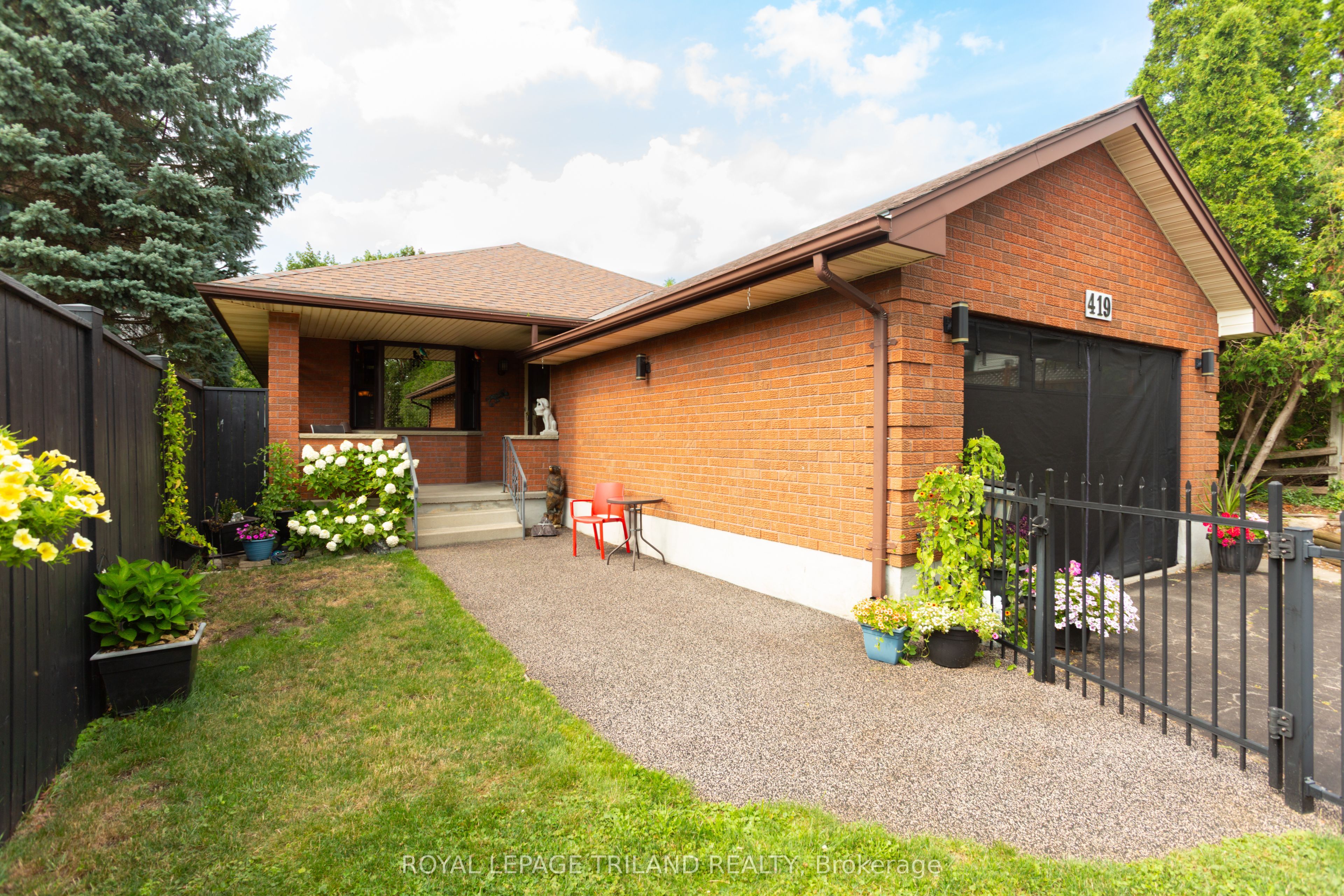 419 Mcnay Place, London East, ON N5Y 5K5 photo 2