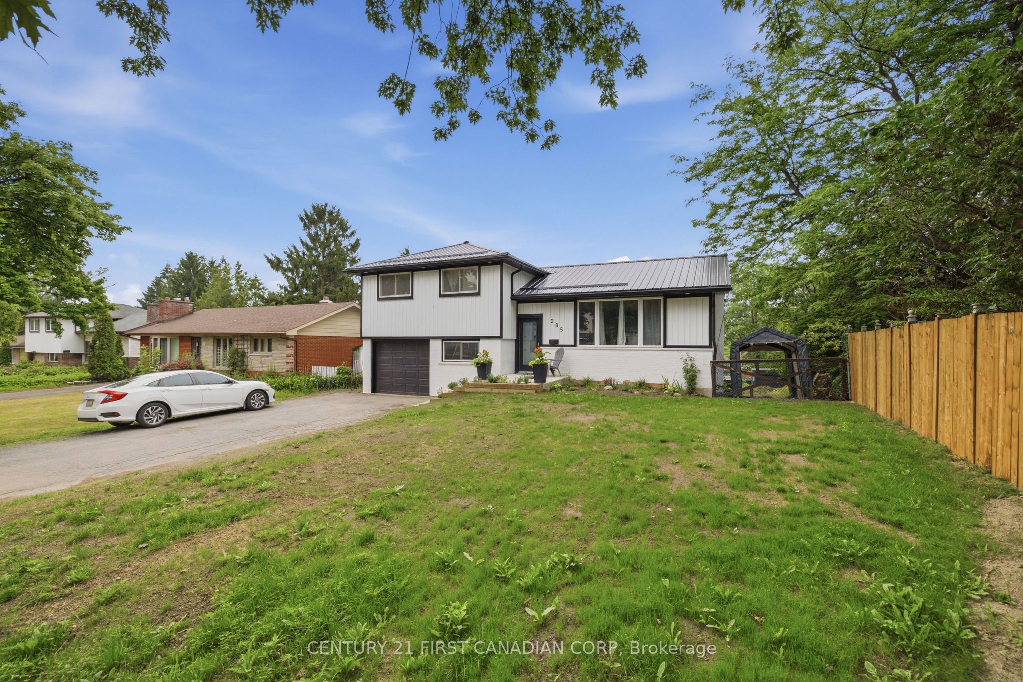 285 Panorma Crescent, London South, ON N5Z 3H2 photo 2