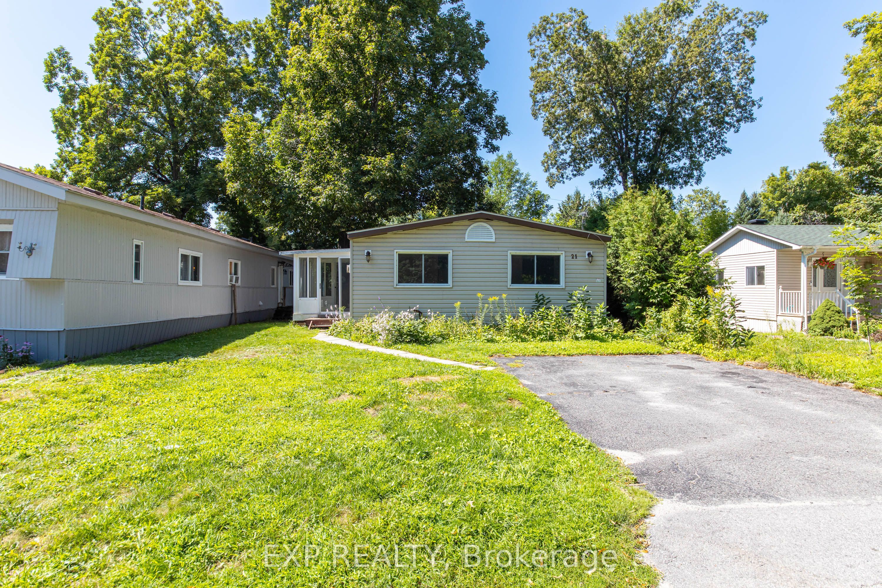 21 Maplewood Avenue, Carleton Place, ON K7C 3P1 photo 2