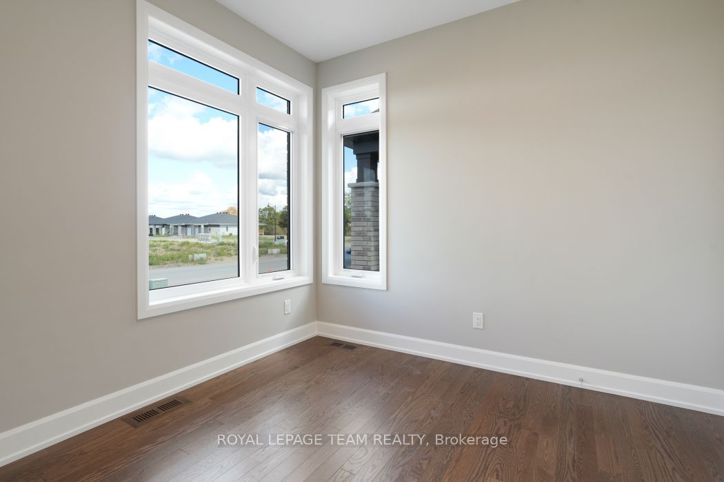 1189 Potter Drive, Brockville, ON K6V 0G8 photo 3