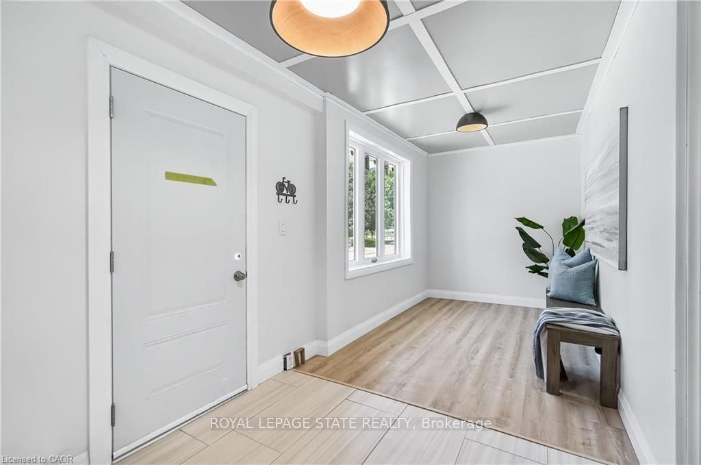 10 Comet Avenue 1, Hamilton, ON L8H 7E5 photo 2