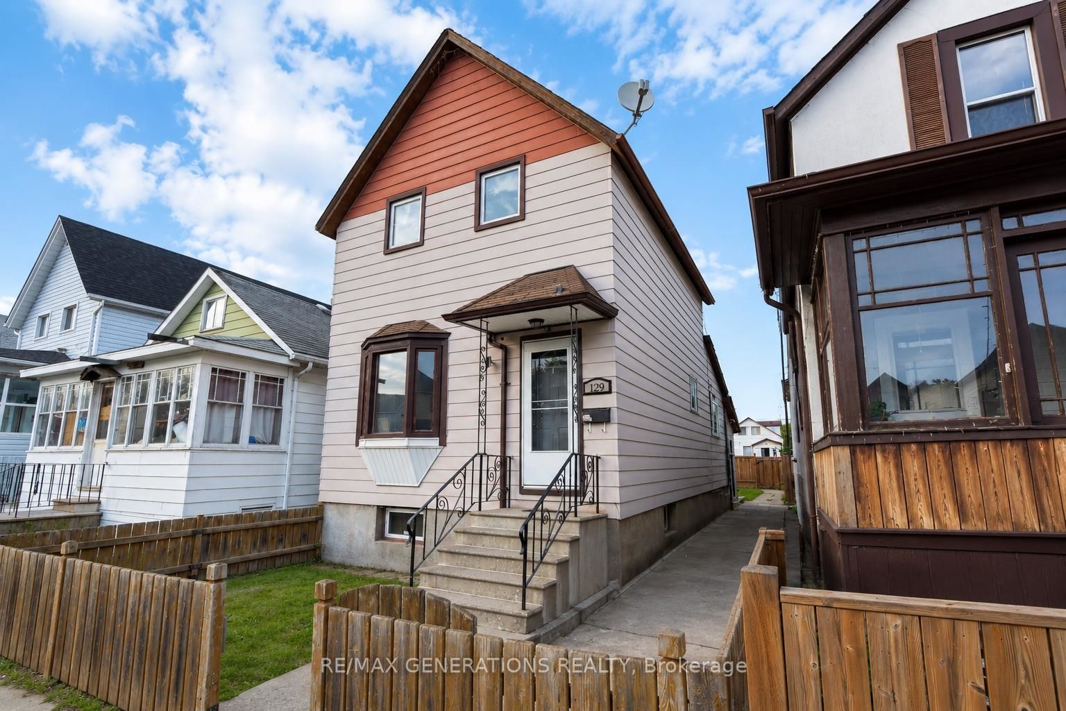 129 HERON Street, Thunder Bay, ON P7C 2M2