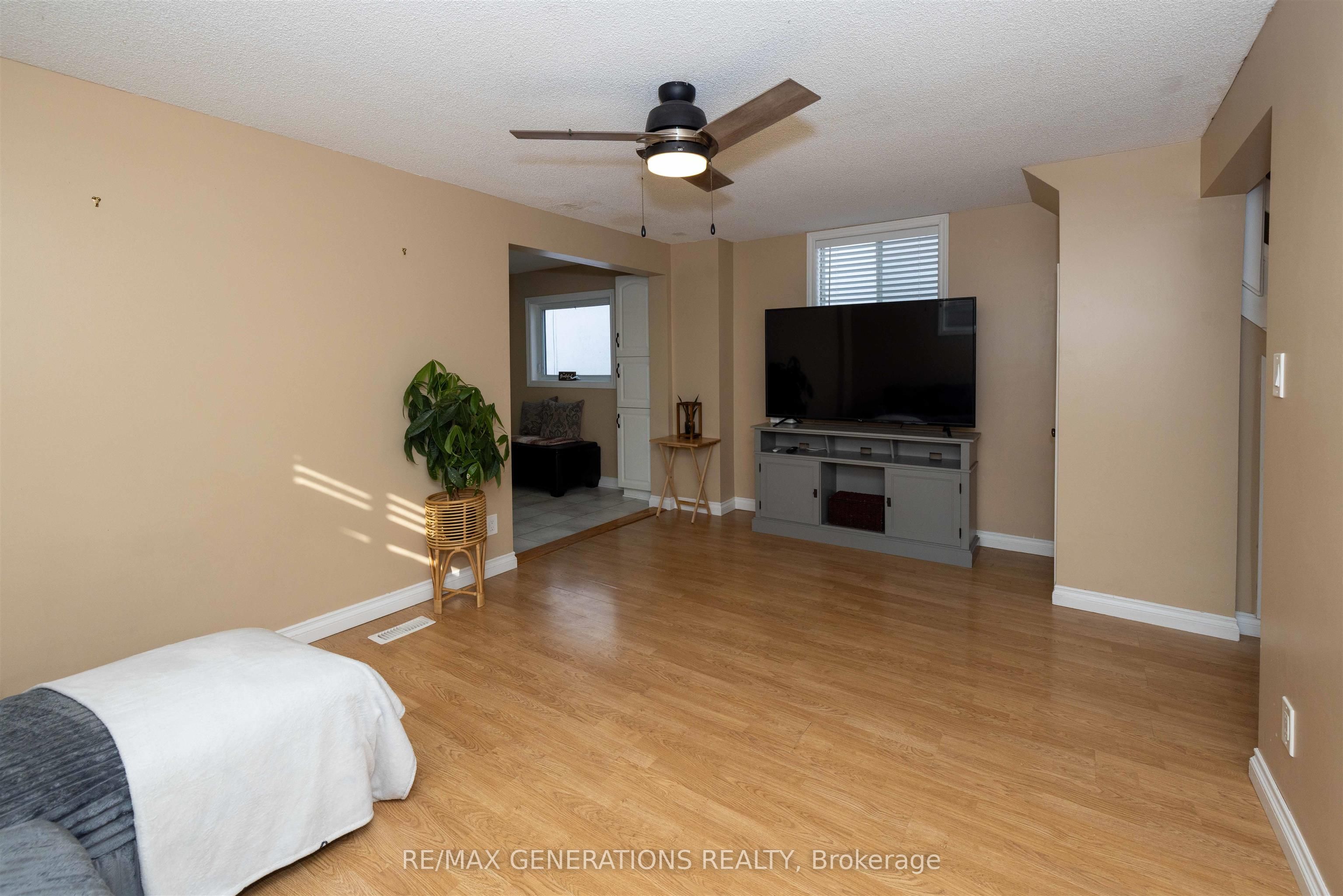 129 HERON Street, Thunder Bay, ON P7C 2M2 photo 3
