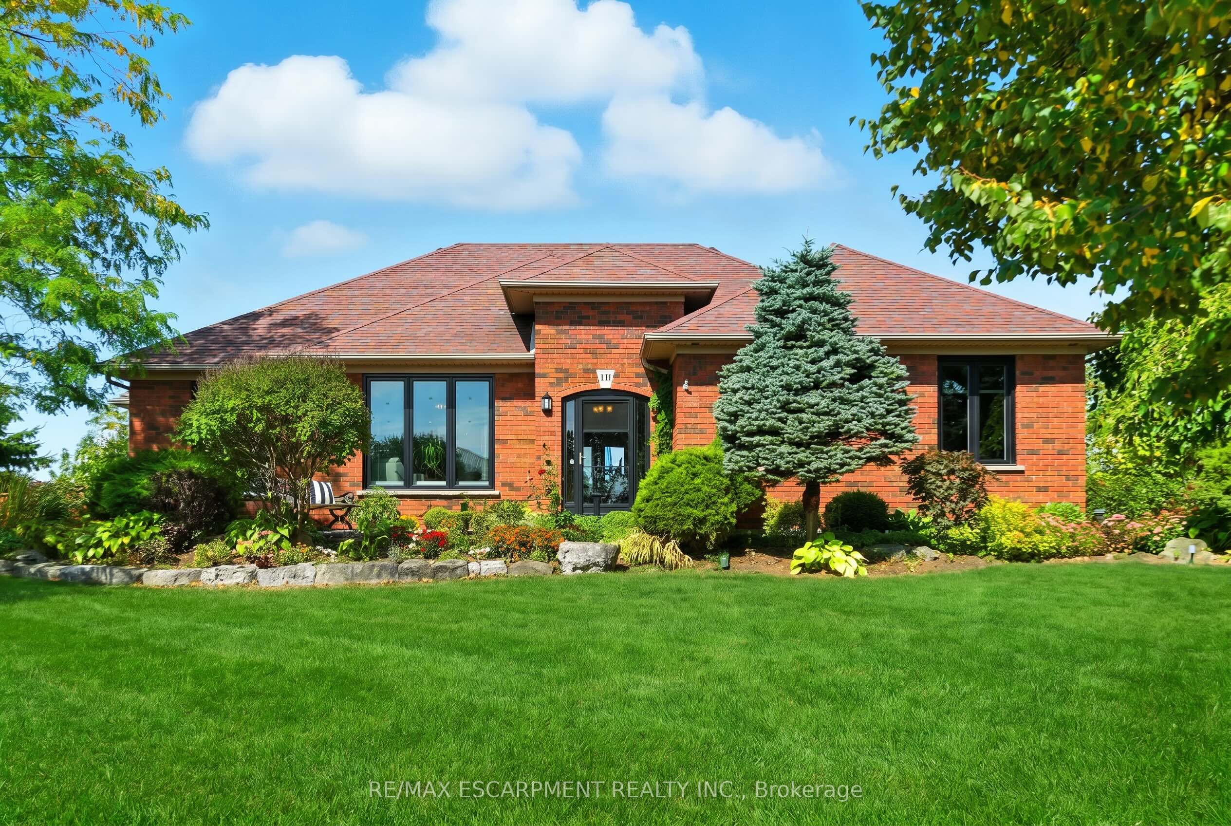 10 FEATHERSTONE Avenue, Haldimand, ON N0A 1P0