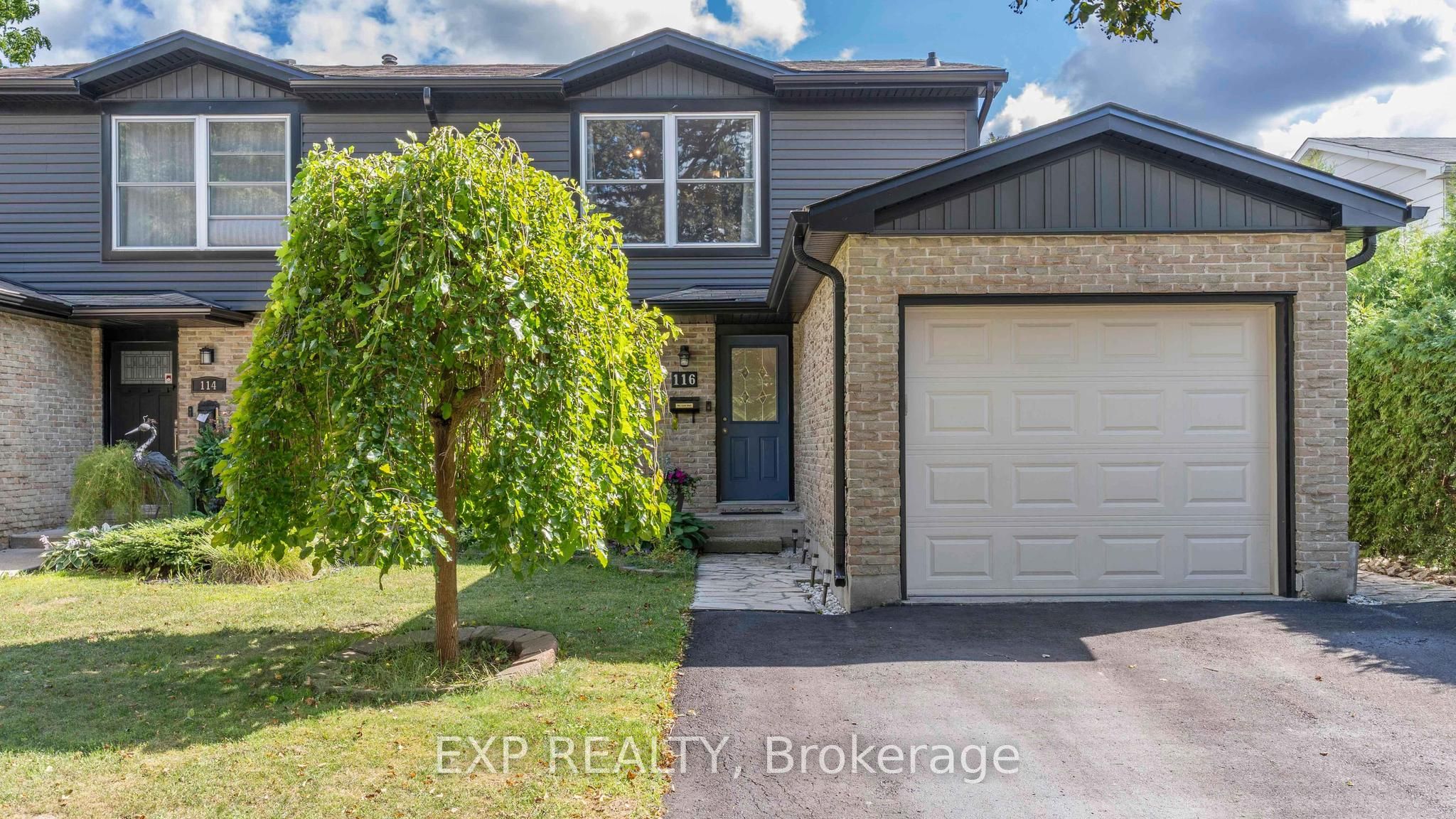 116 Glenroy Crescent, London South, ON N5Z 4H7