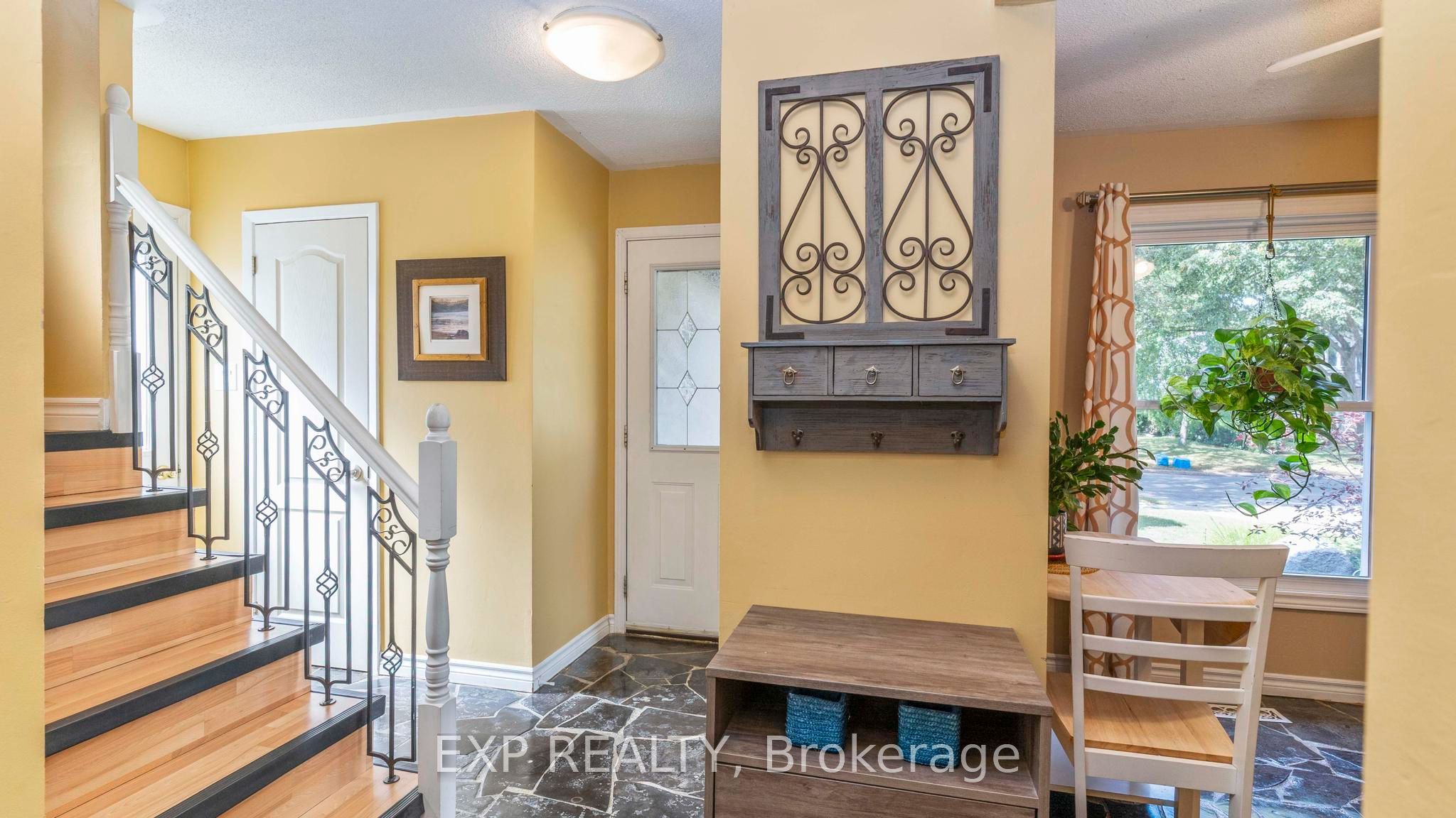 116 Glenroy Crescent, London South, ON N5Z 4H7 photo 3