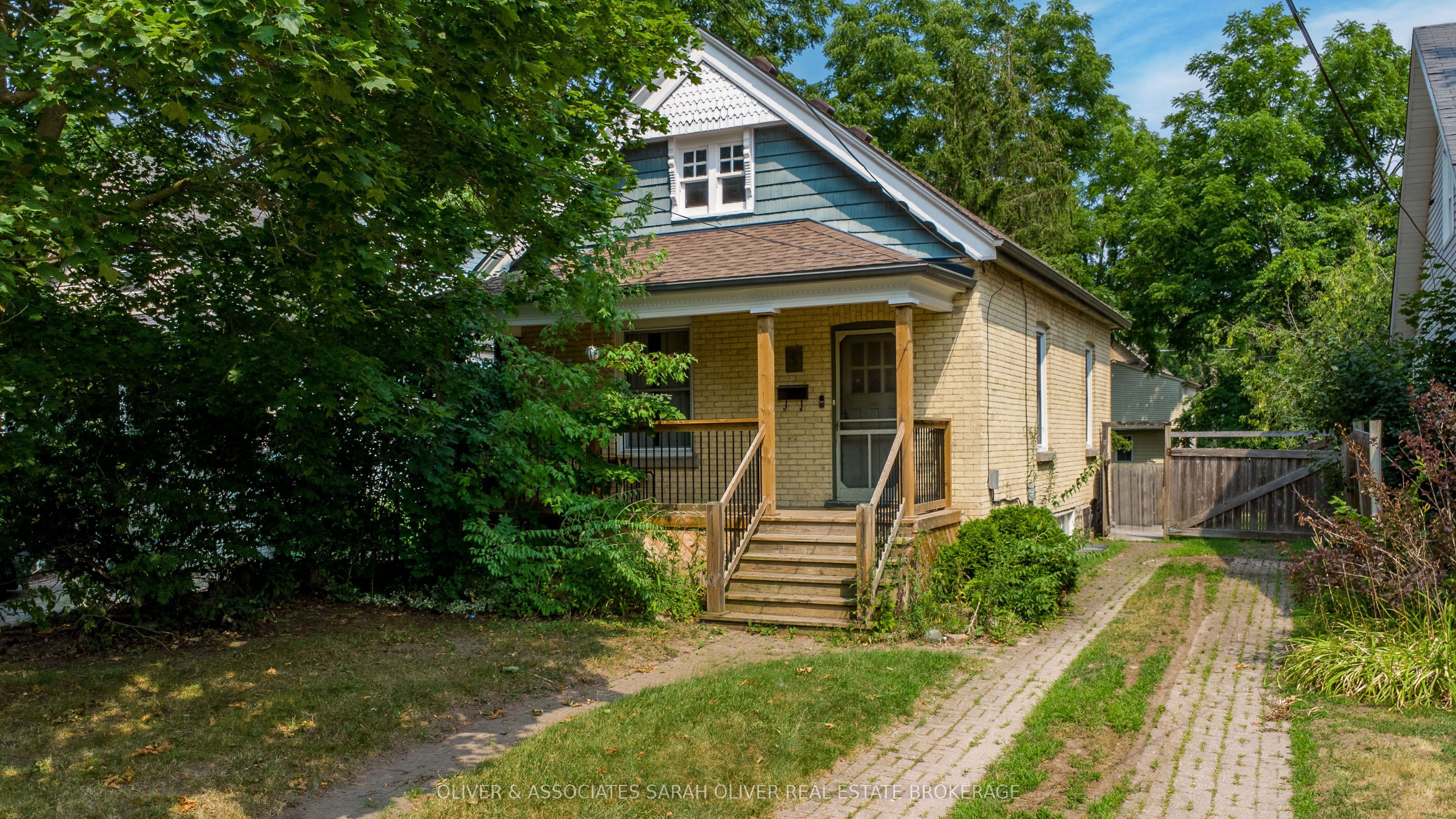 3 McDonald Avenue, London North, ON N6G 1A9