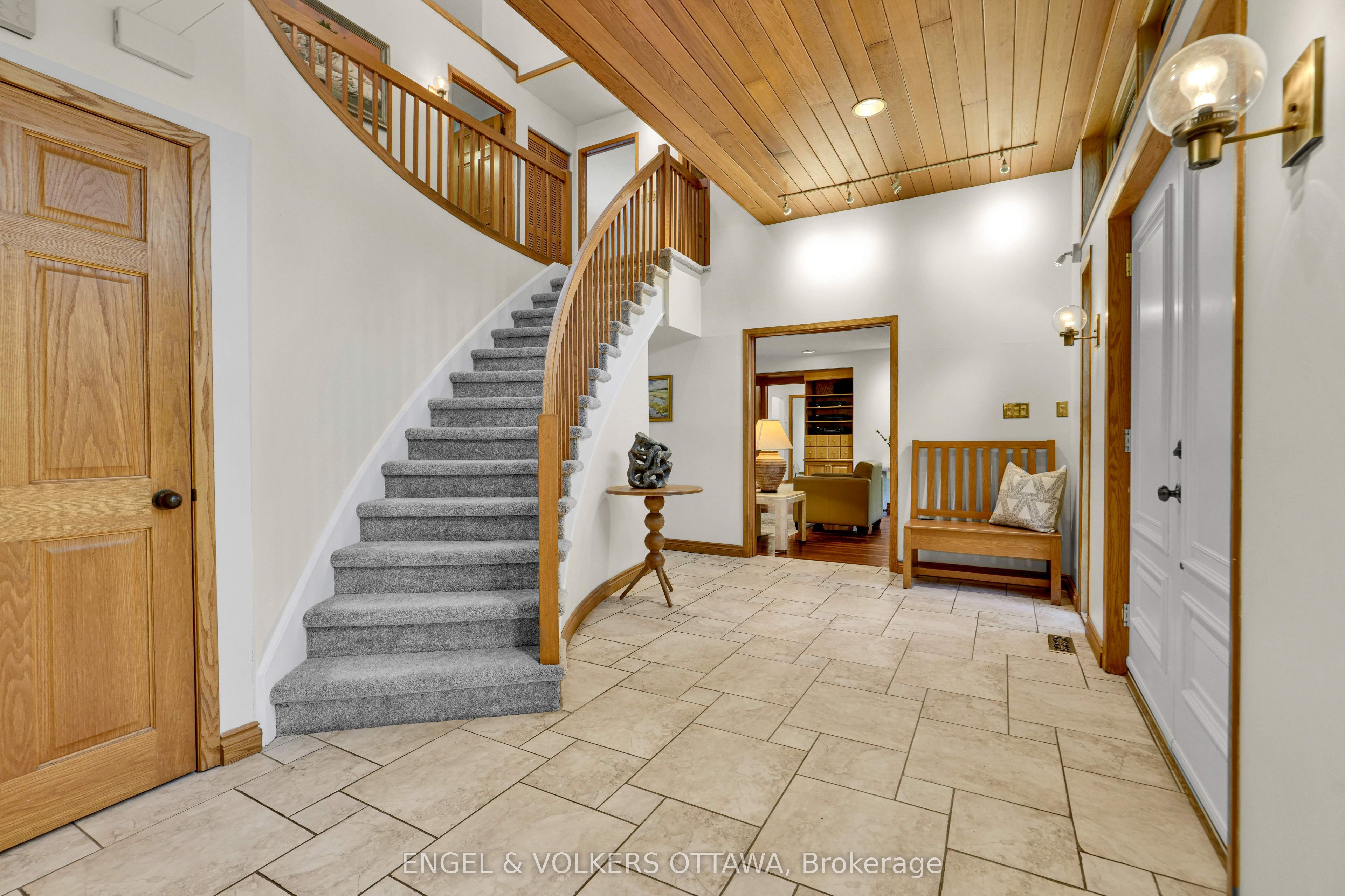 7 Mid Pines Grove, Bells Corners and South to Fallowfield, ON K2R 1B7 photo 4