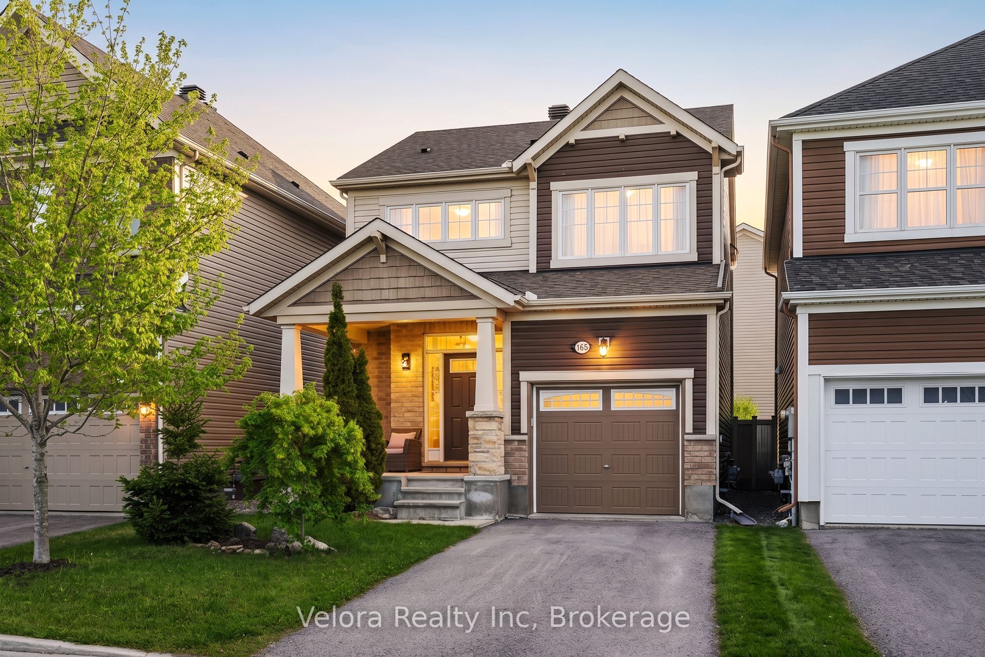 165 Santolina Street, Stittsville - Munster - Richmond, ON K2S 0W9 photo 2