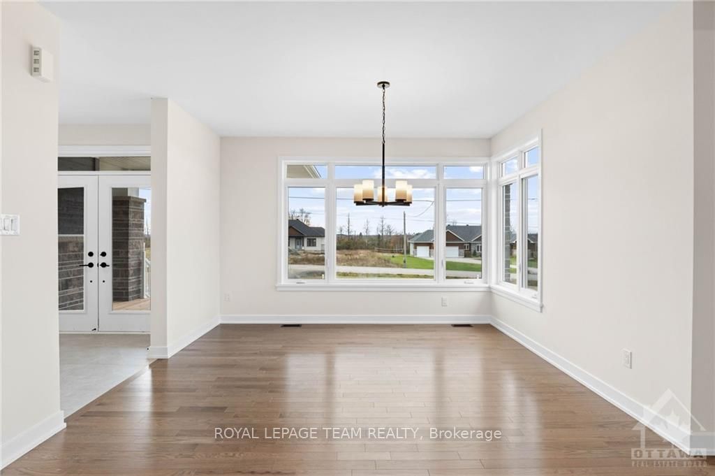 19 Irvin Woermke Street, McNab/Braeside, ON K0A 1G0 photo 4