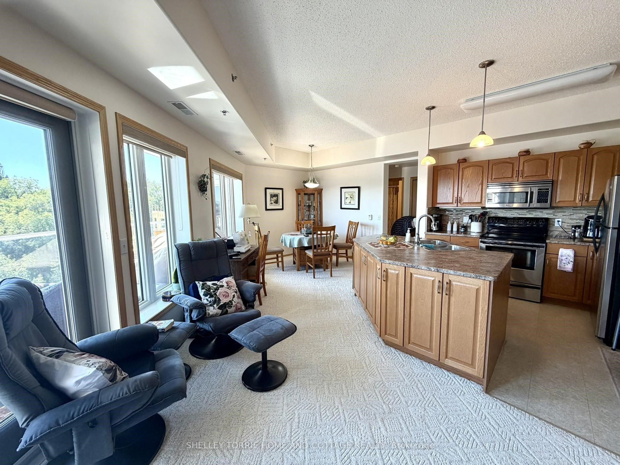 5 Bay Road, Kenora, ON P9N 3P3 photo 2