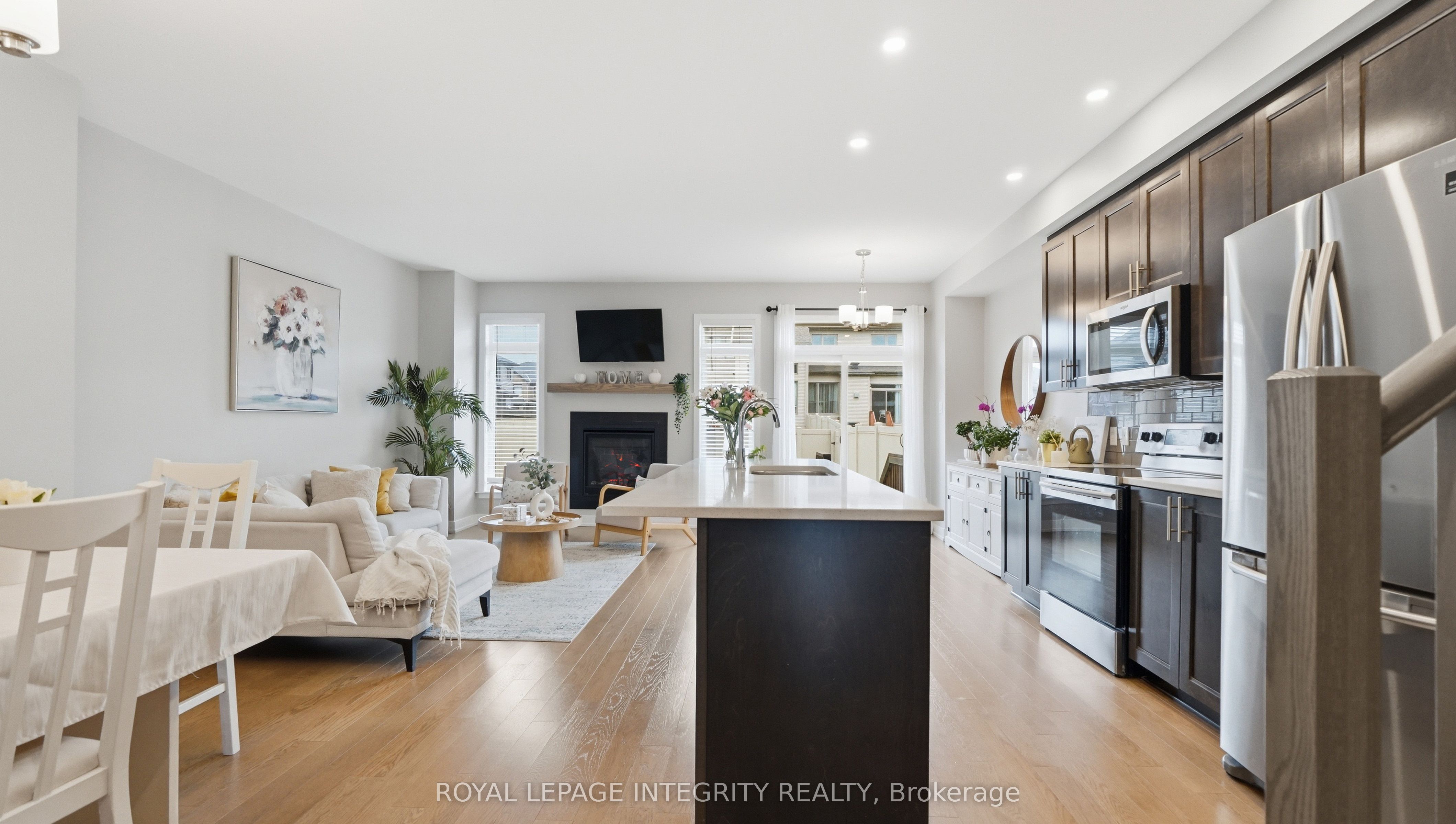 662 PUTNEY Crescent, Stittsville - Munster - Richmond, ON K2S 1E7 photo 5
