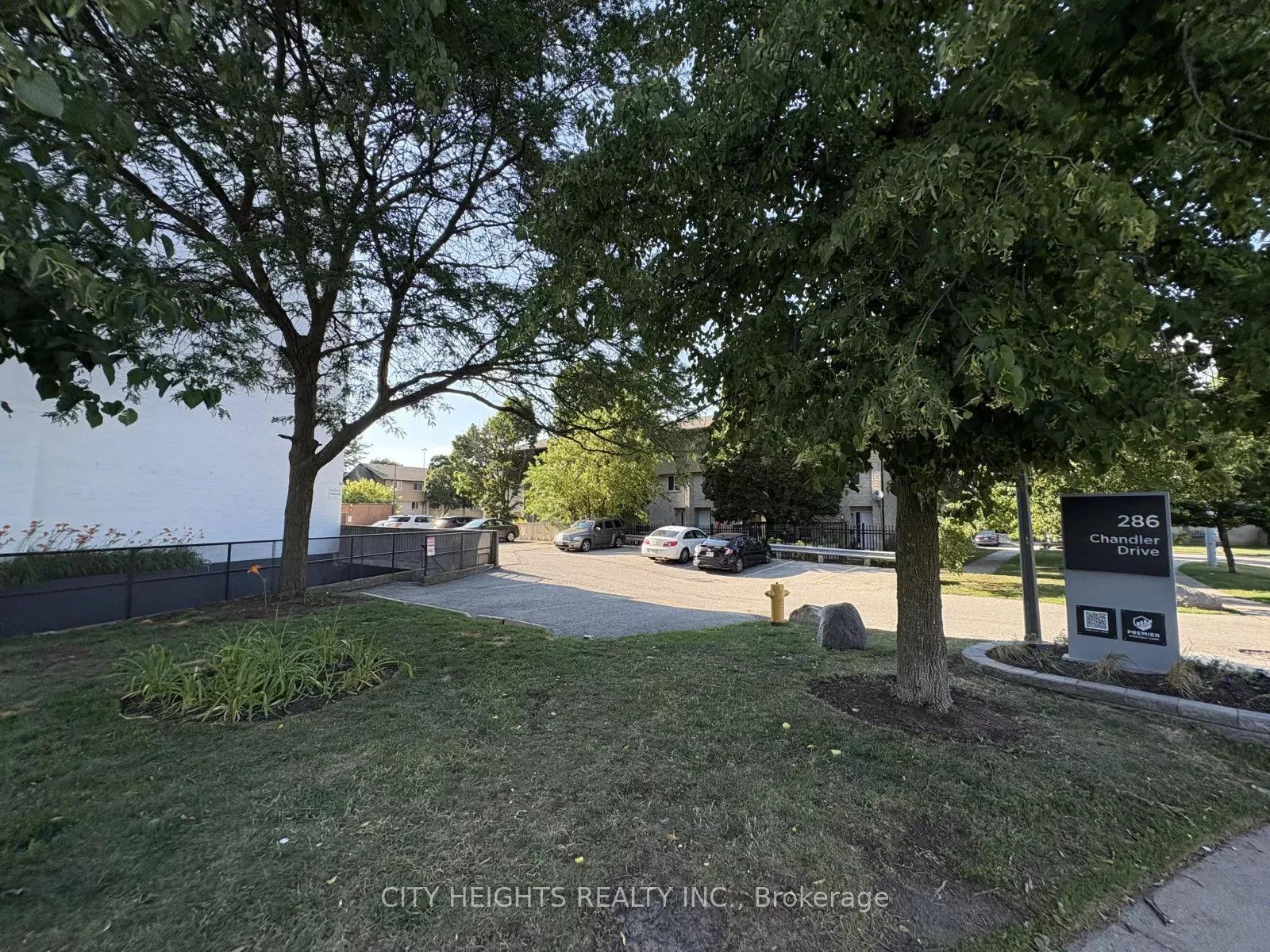 286 Chandler Drive 506, Kitchener, ON N2E 3J8 photo 4