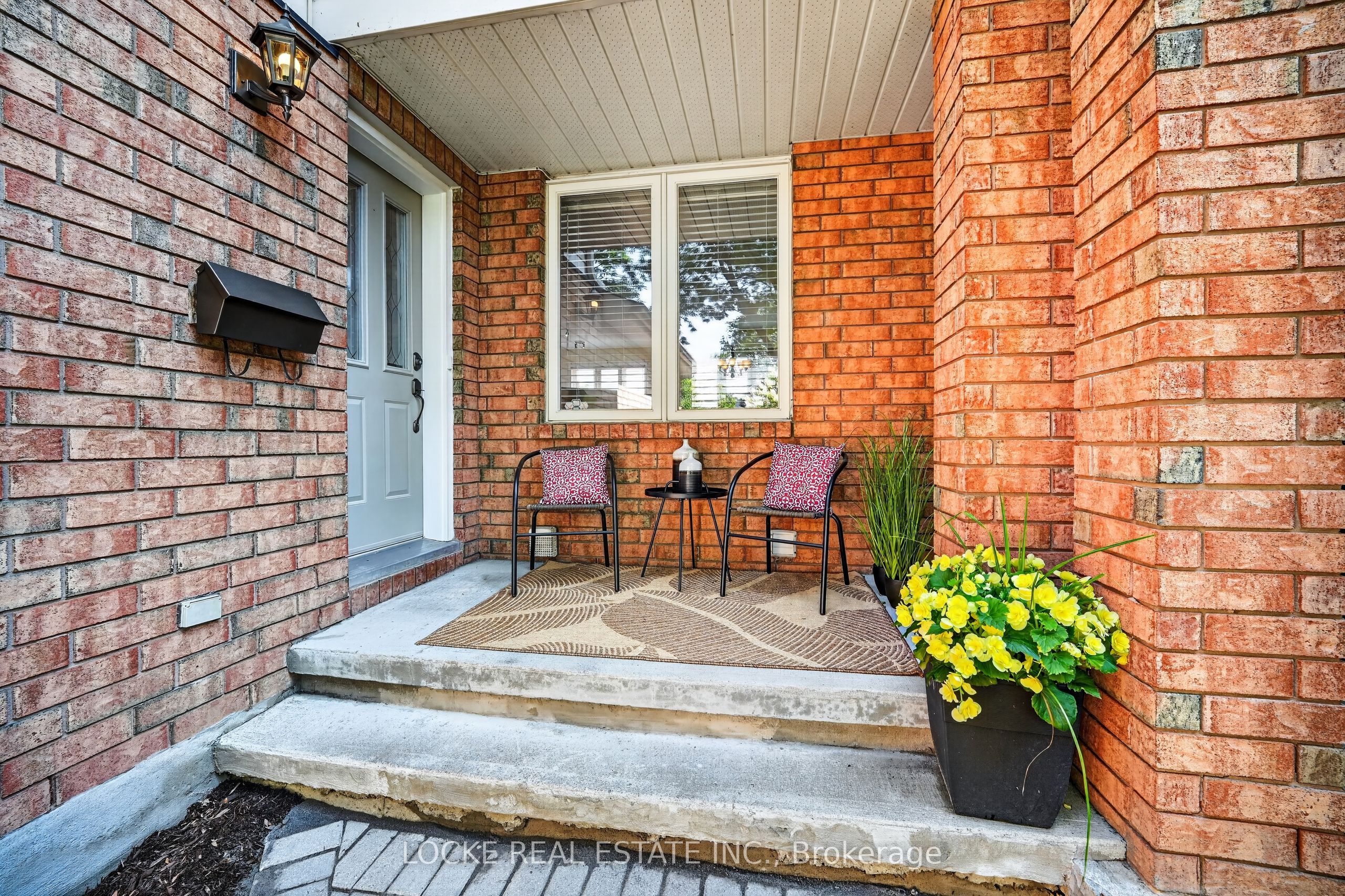 431 Lawler Crescent, Orleans - Cumberland and Area, ON K4A 3Y3 photo 3