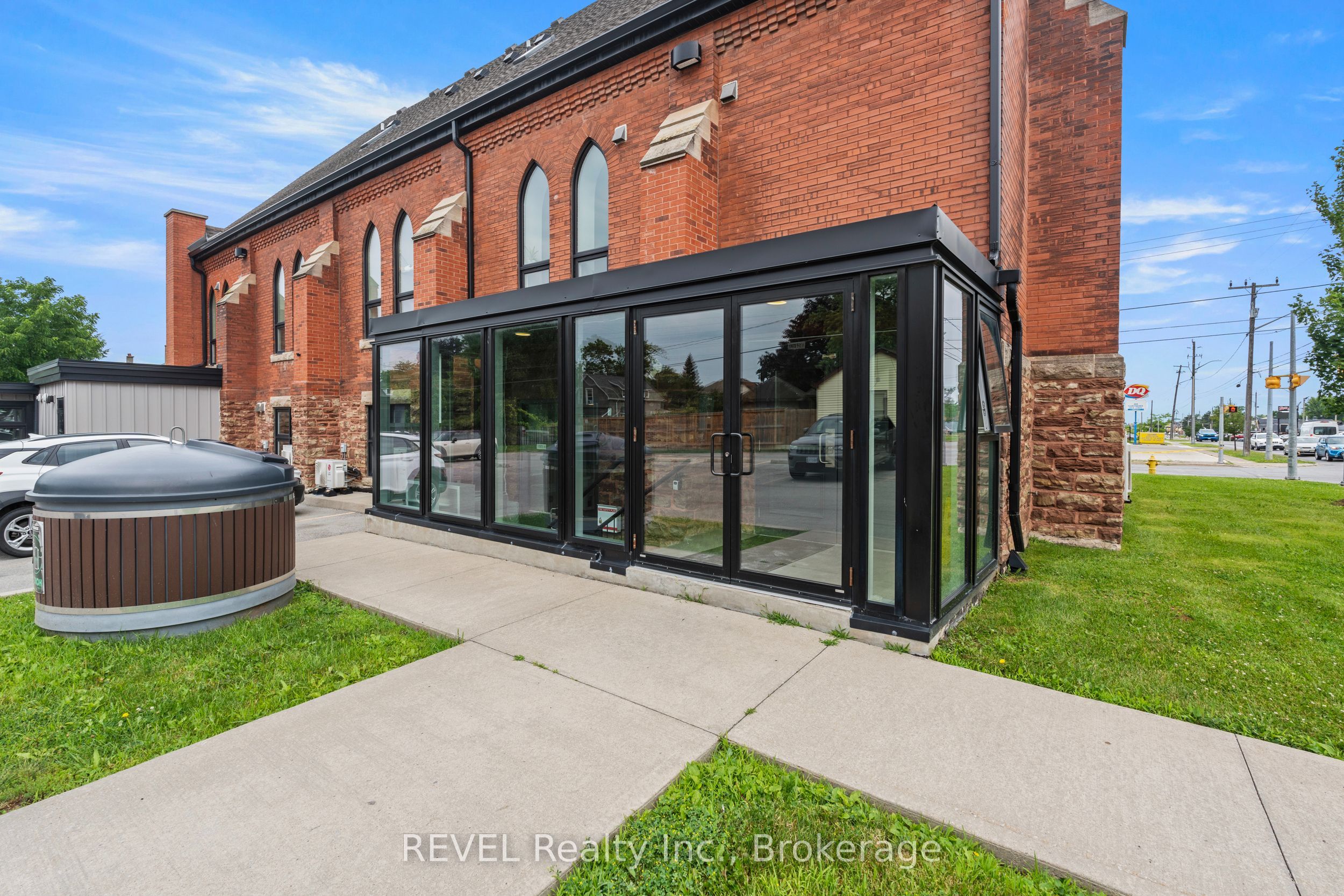 405 Merritt Street 3, St. Catharines, ON L2P 1P5 photo 5