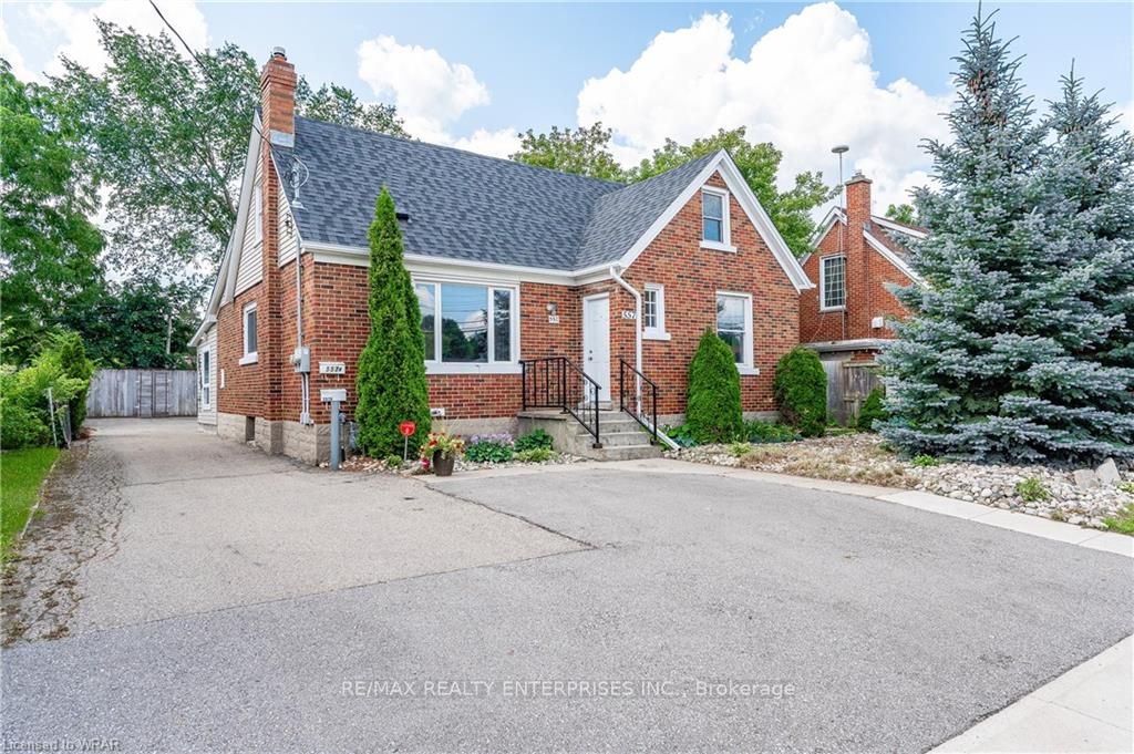 557 Stirling Avenue S Main, Kitchener, ON N2M 3J5