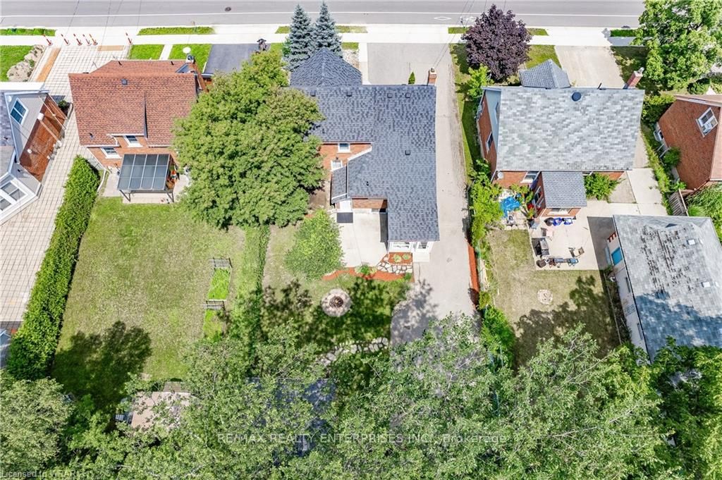 557 Stirling Avenue S Main, Kitchener, ON N2M 3J5 photo 4
