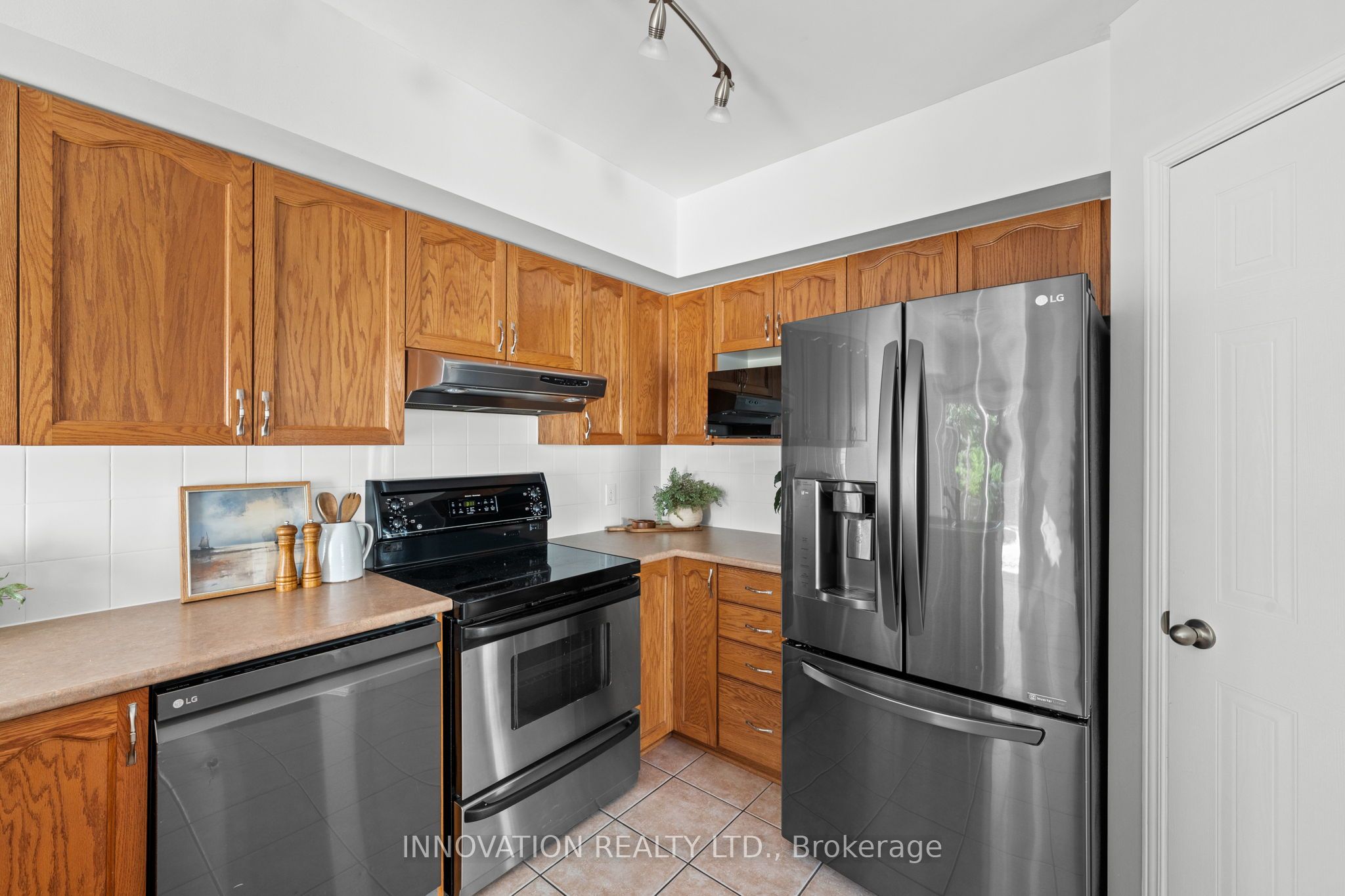 37 Chantilly Gate, Stittsville - Munster - Richmond, ON K2S 2B1 photo 3