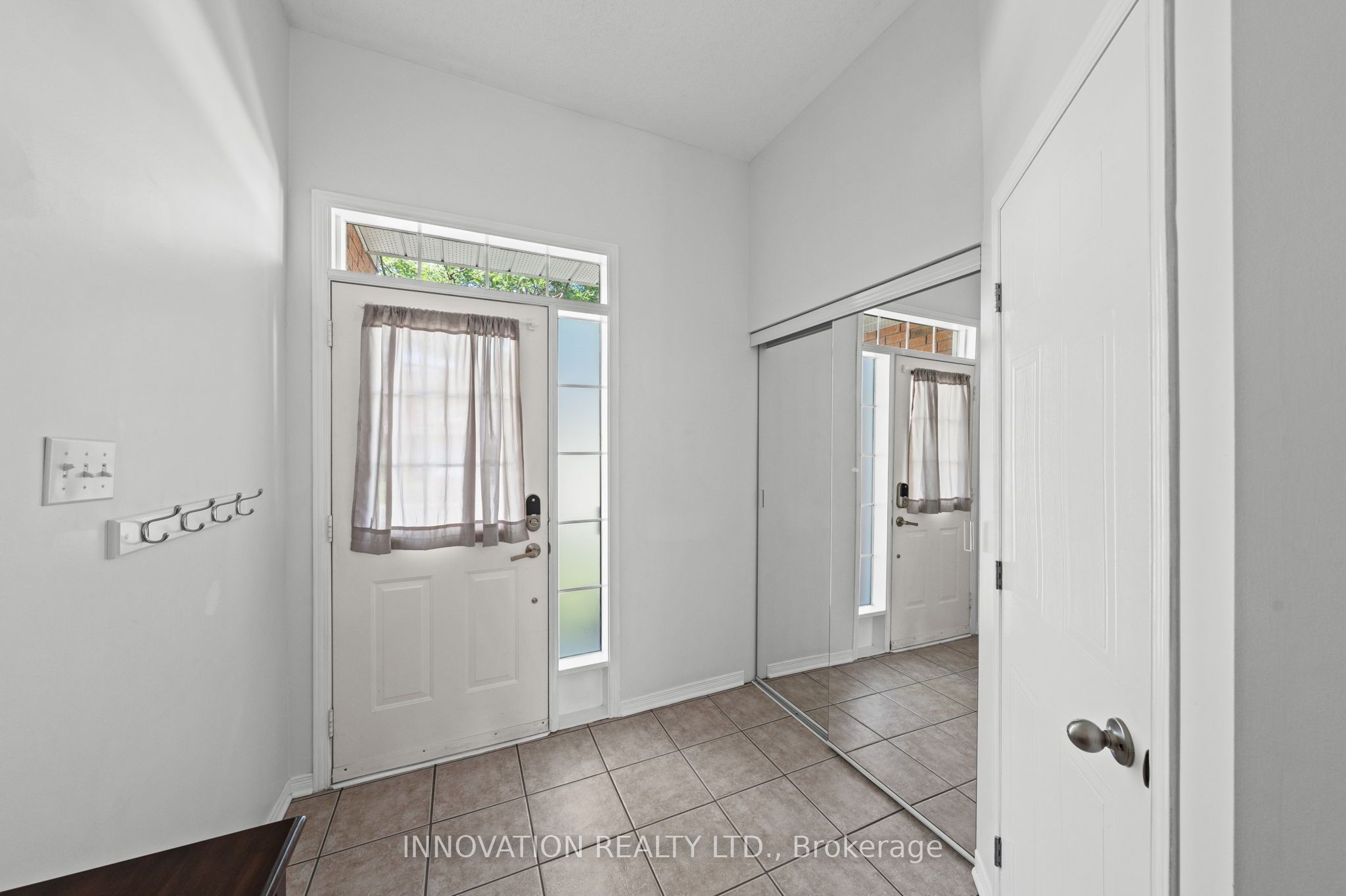 37 Chantilly Gate, Stittsville - Munster - Richmond, ON K2S 2B1 photo 5