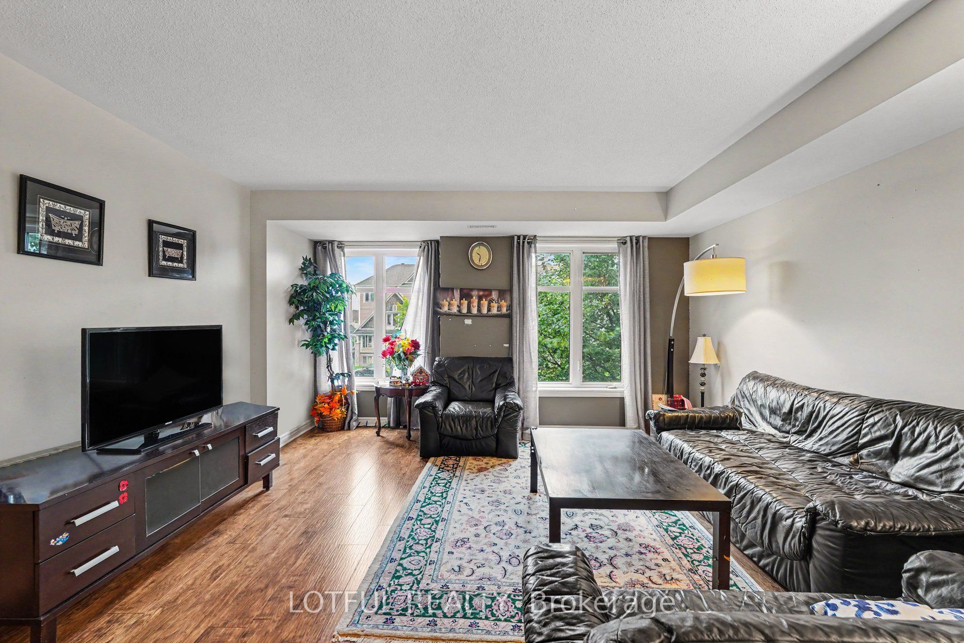 585 Chapman Mills Drive 20, Barrhaven, ON K2J 5T1 photo 5