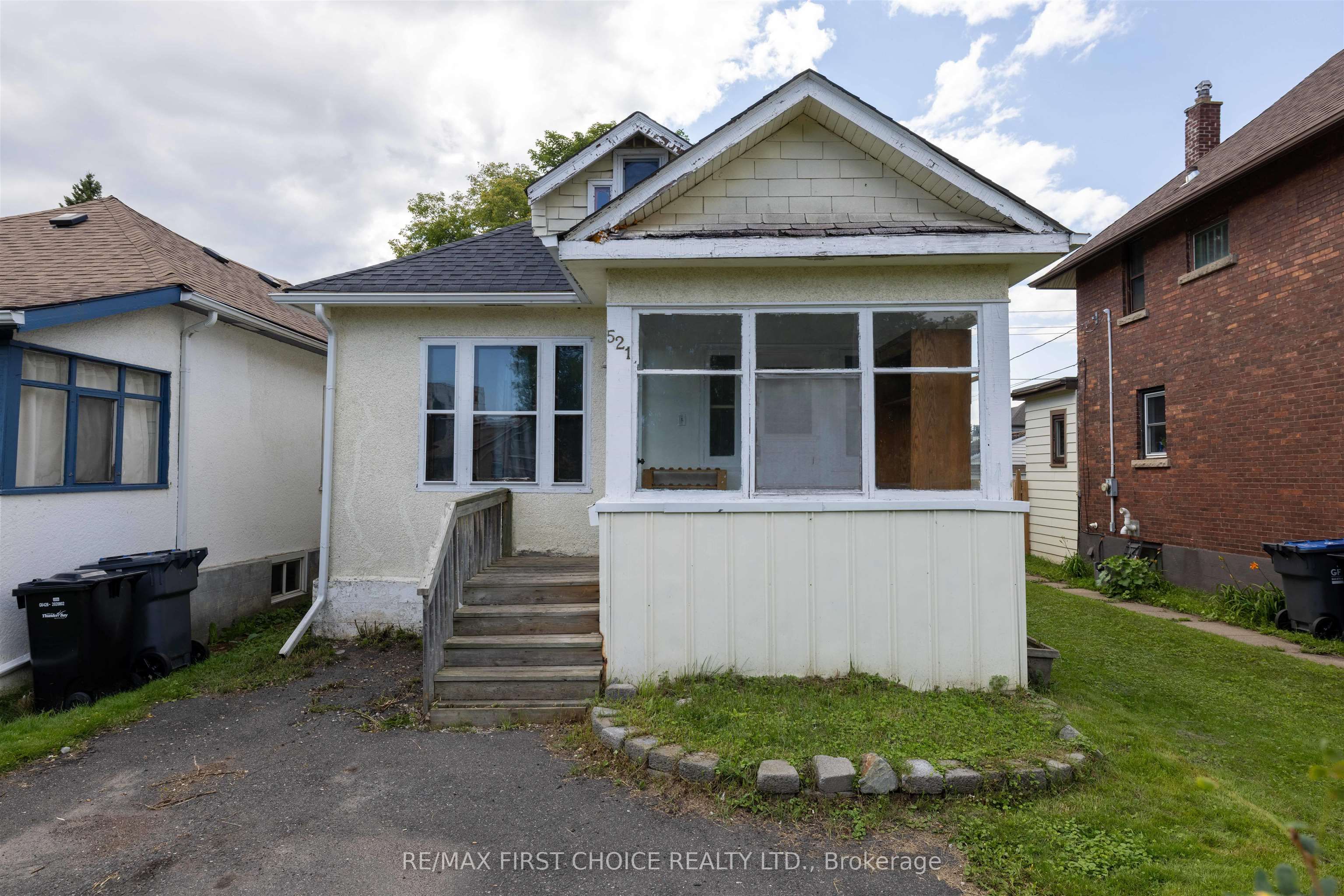 521 Vickers Street S, Thunder Bay, ON P7E 1K1 photo 3