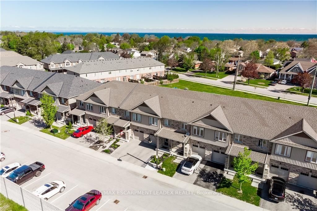 380 Lake Street 43, Grimsby, ON L3M 0E8 photo 4