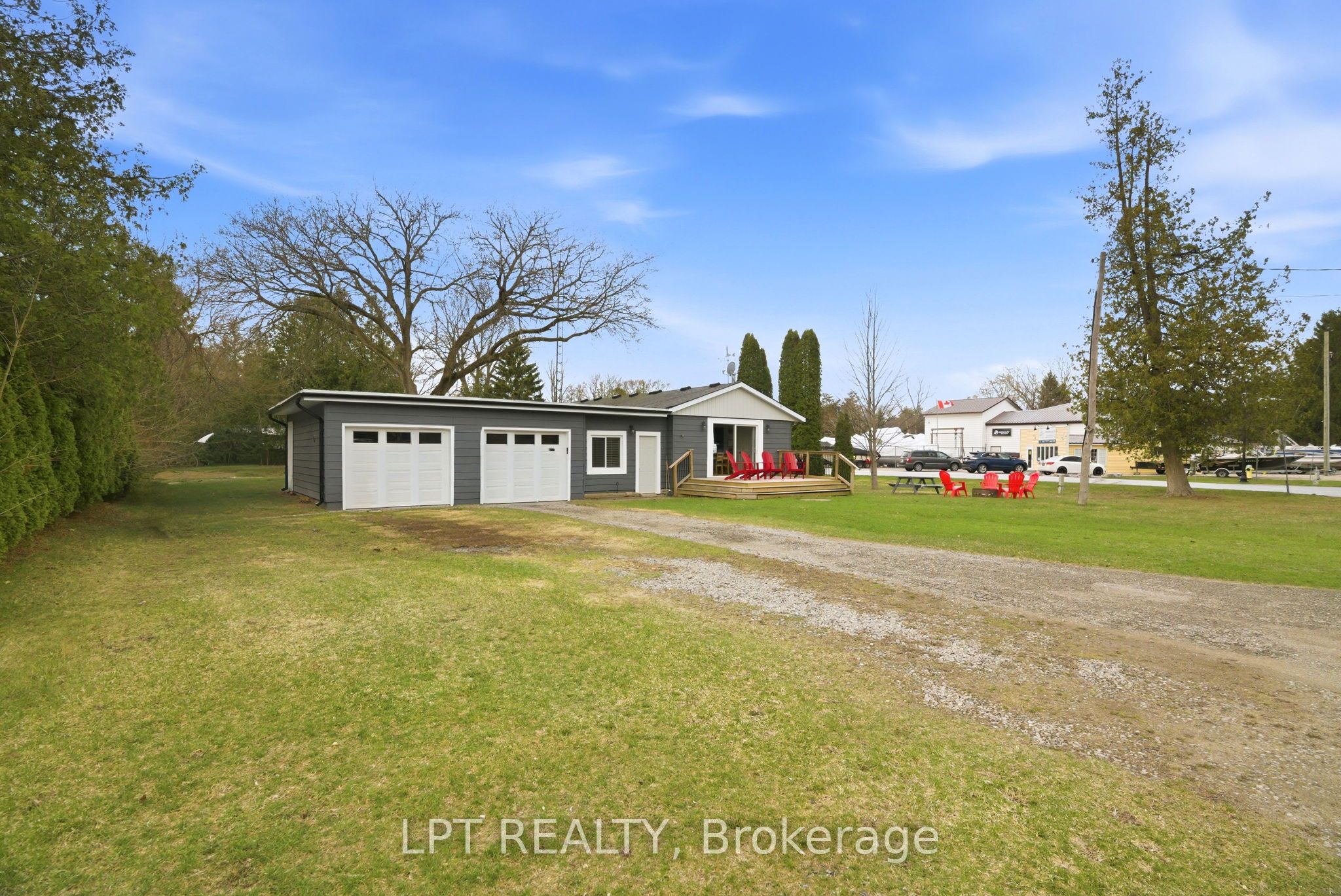 7597 Biddulph Street, Lambton Shores, ON N0M 2L0 photo 2