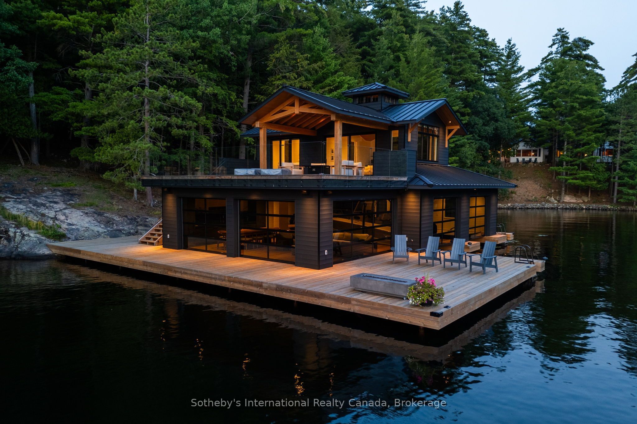 1097 Armstrong Point Road, Muskoka Lakes, ON P0B 1J0 photo 4
