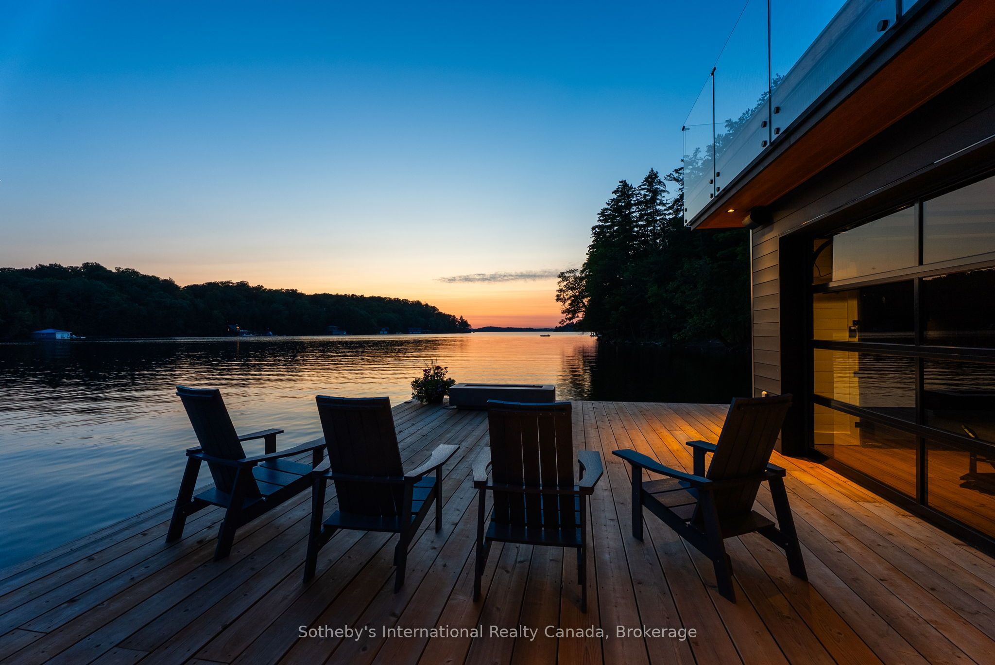 1097 Armstrong Point Road, Muskoka Lakes, ON P0B 1J0 photo 5